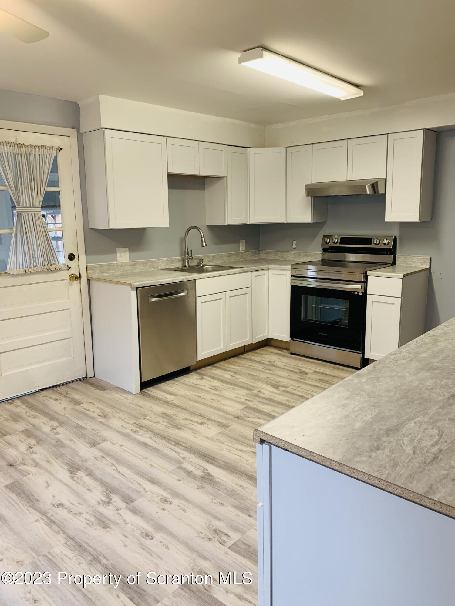 330 Ferdinand Street