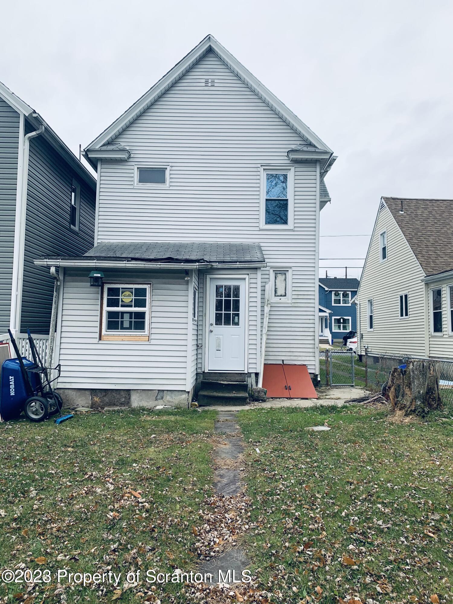 330 Ferdinand Street