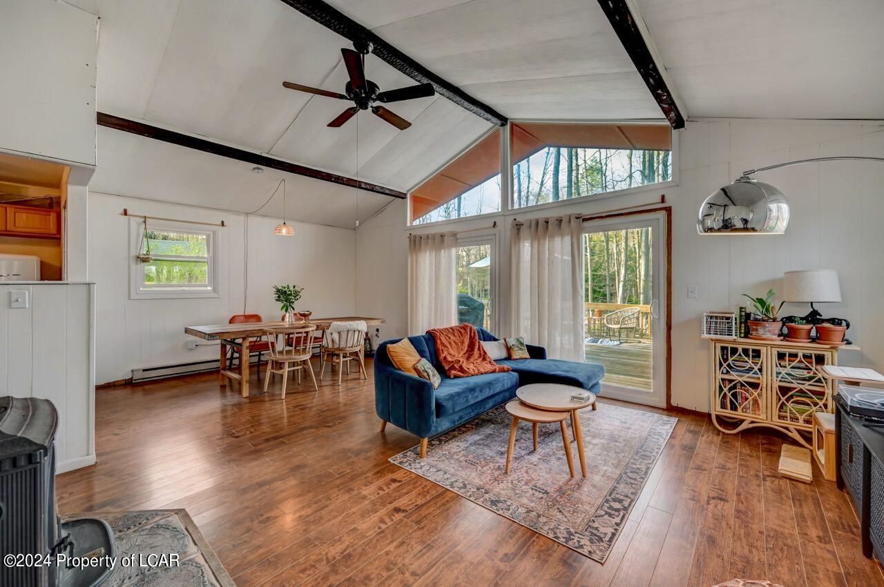 165 Greenview Ct