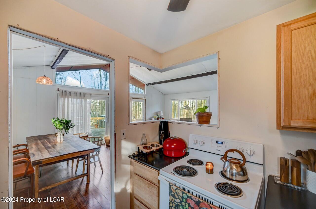 165 Greenview Ct