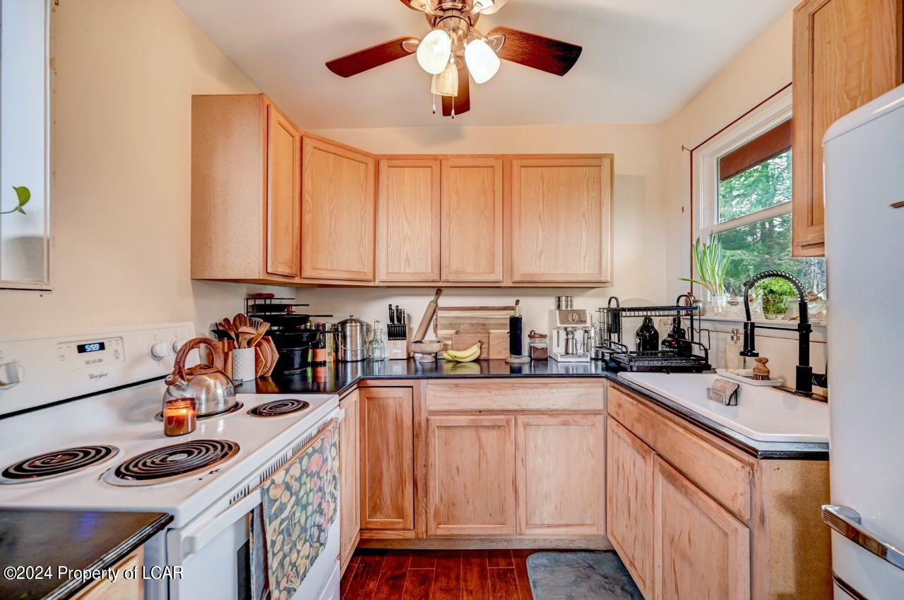 165 Greenview Ct