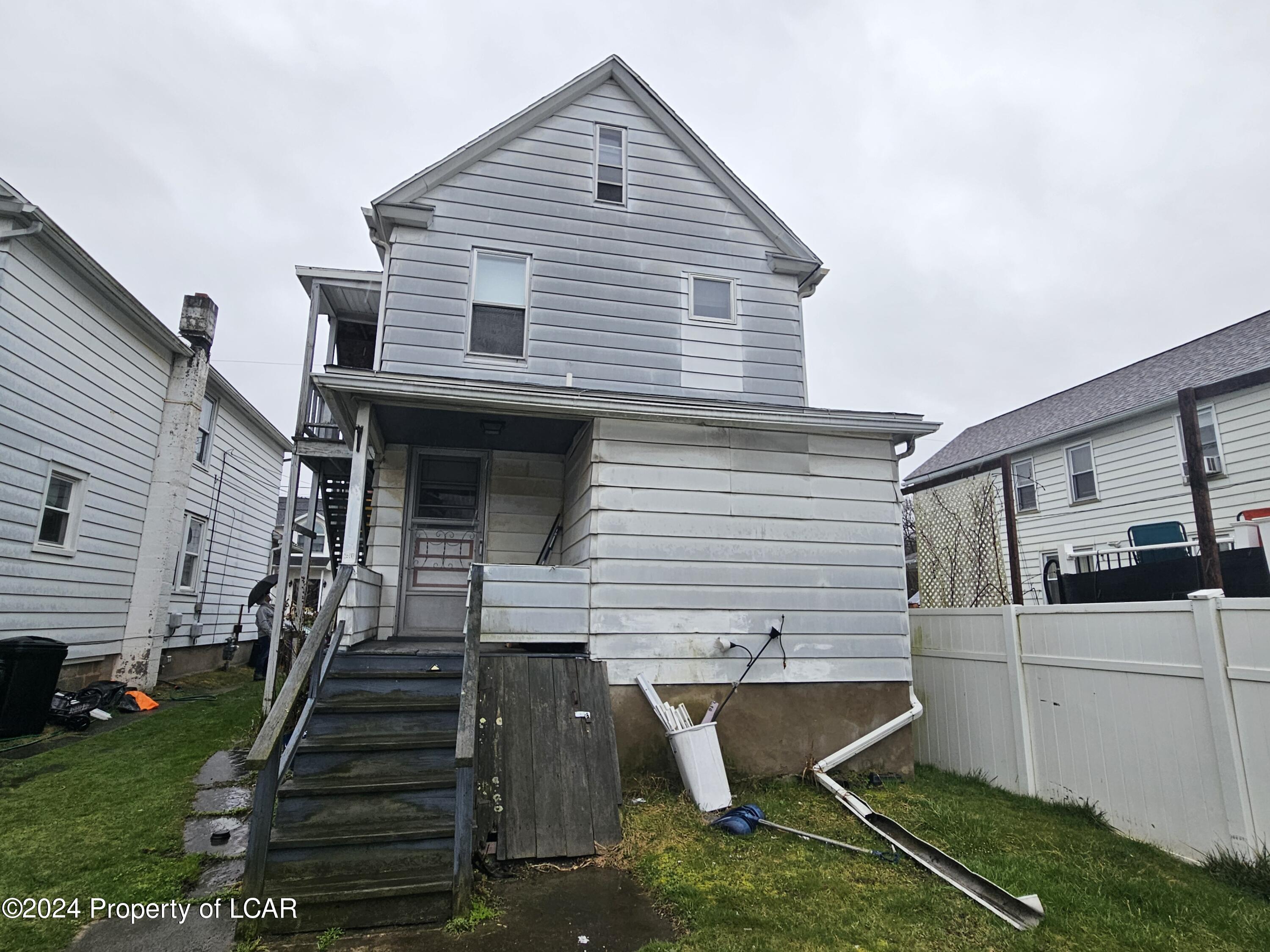 9 Frederick Street