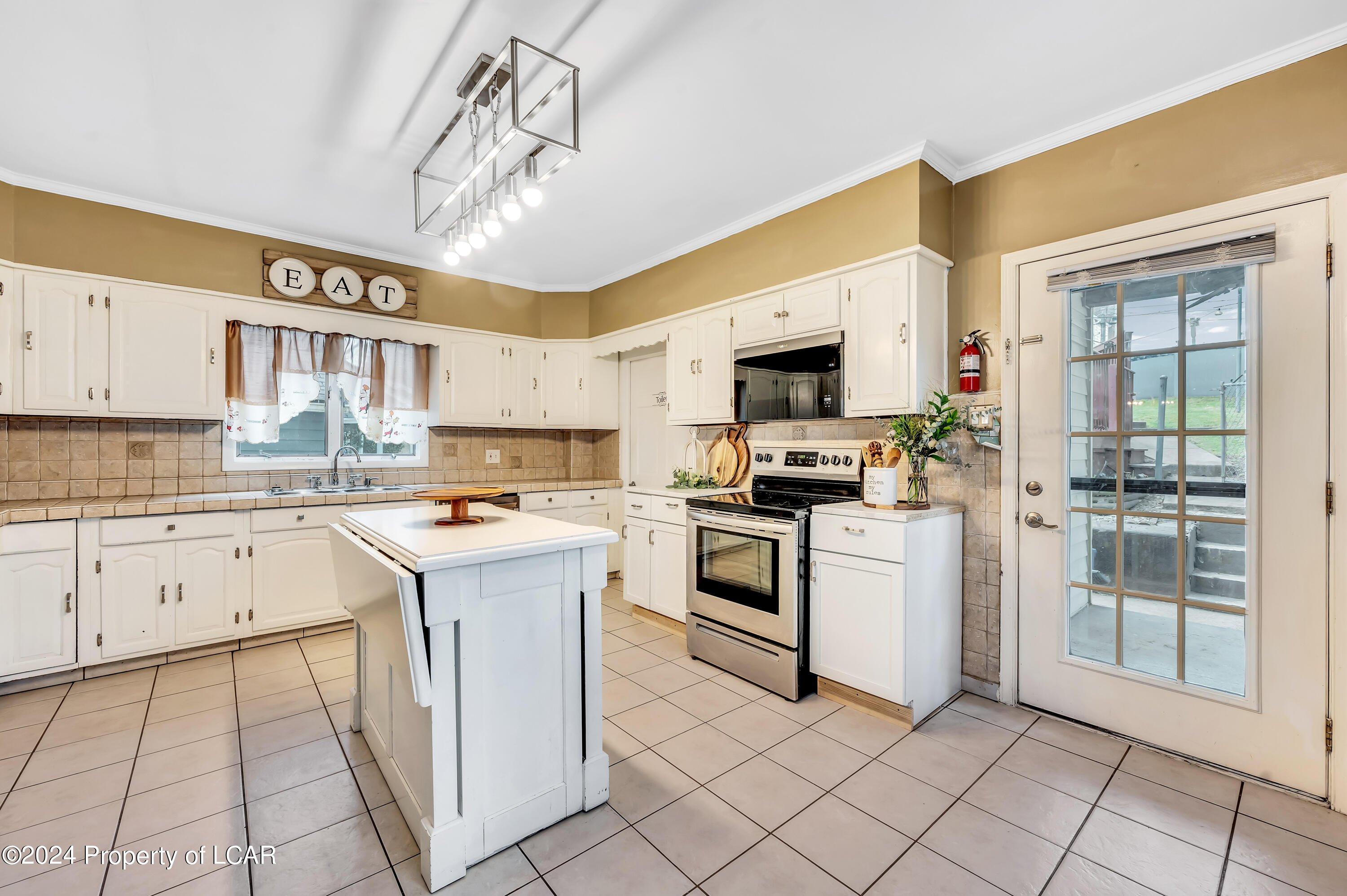 93 Custer Street, Wilkes-Barre