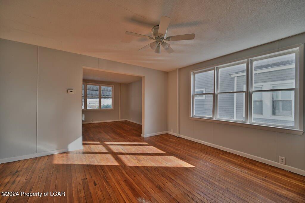 44 Oak Street, Wilkes-Barre