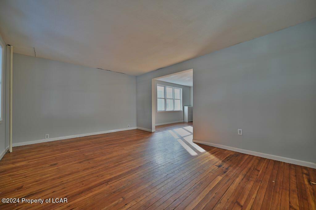 44 Oak Street, Wilkes-Barre