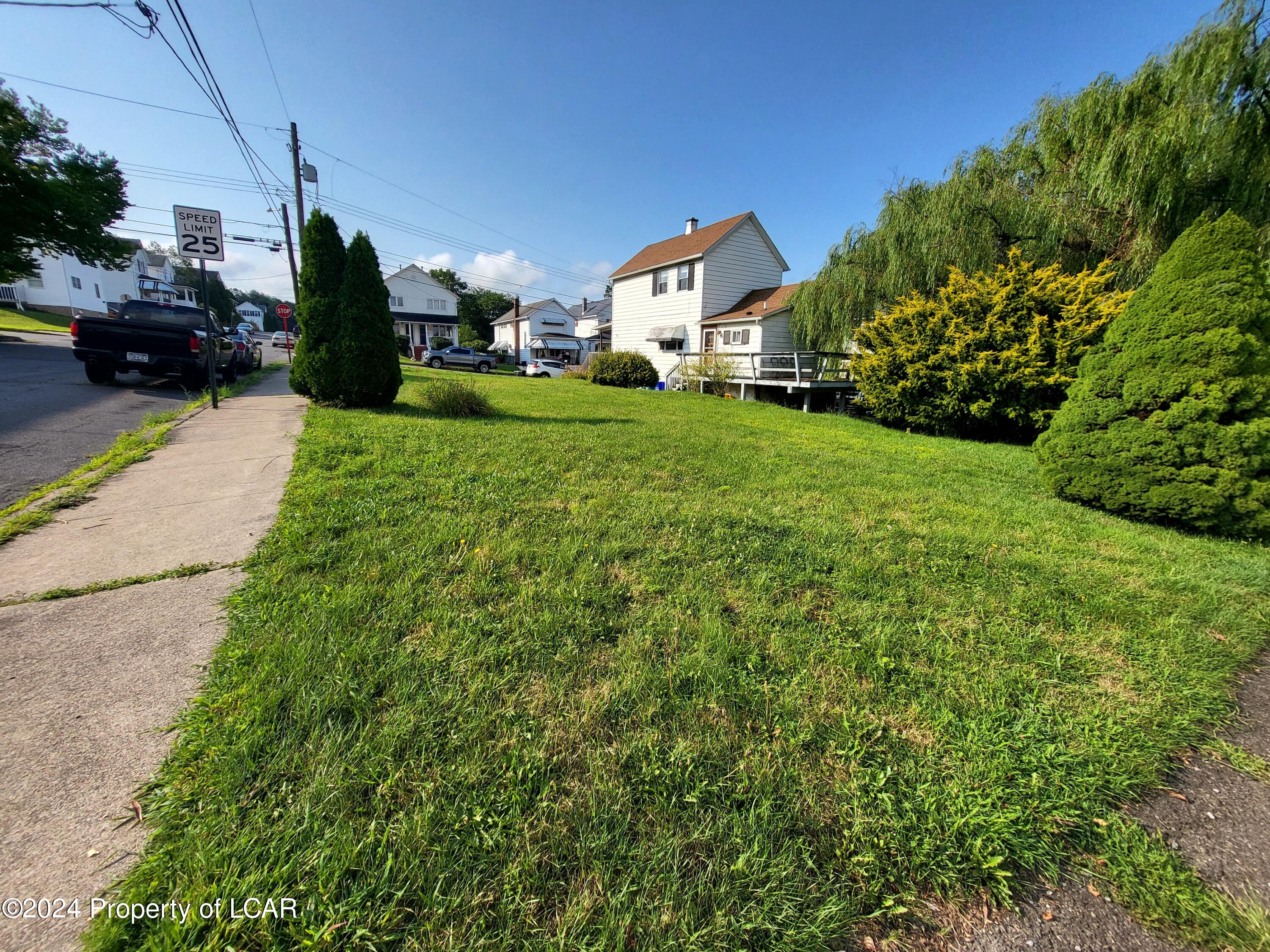 200 W Ridge Street