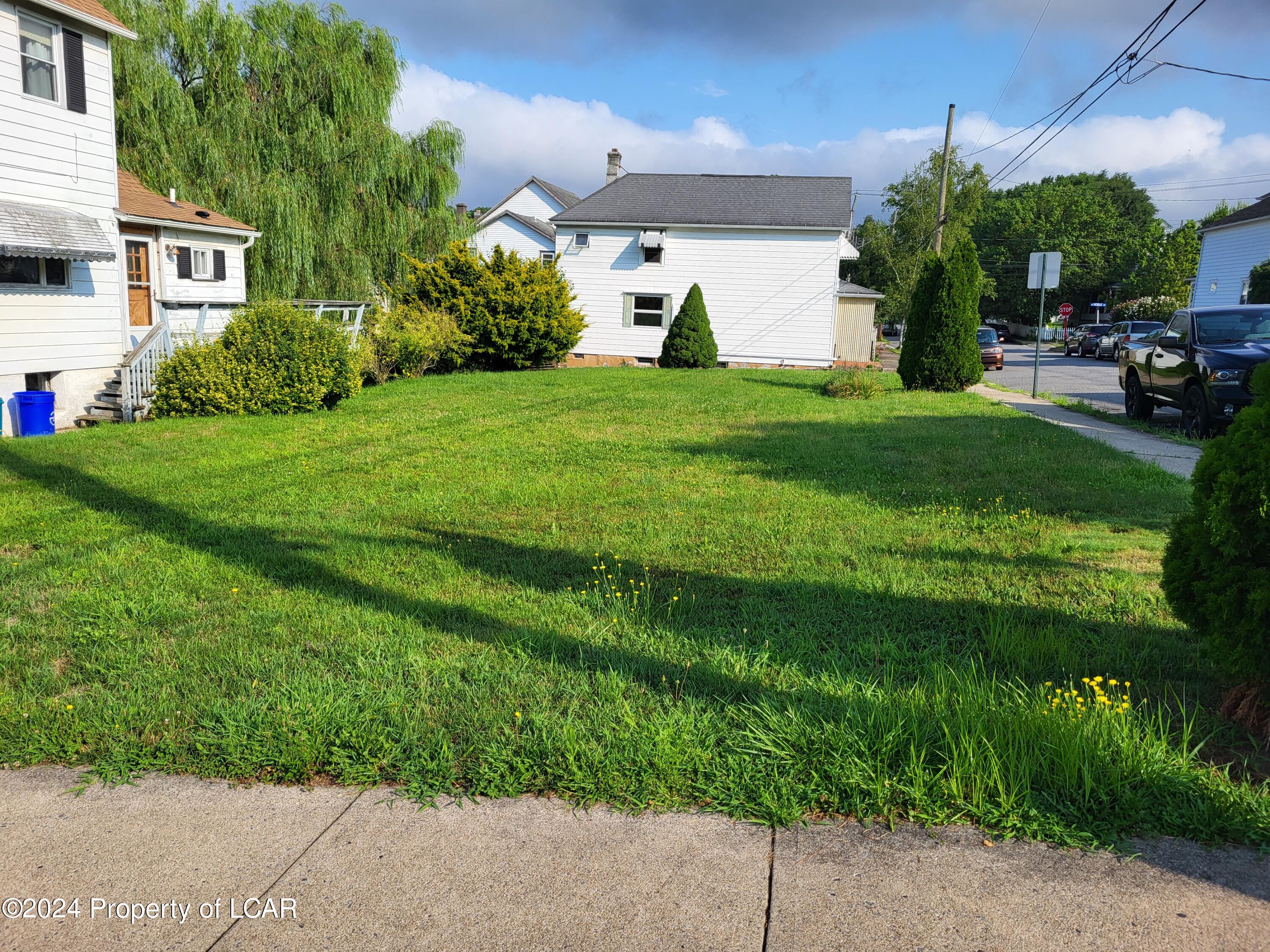 200 W Ridge Street
