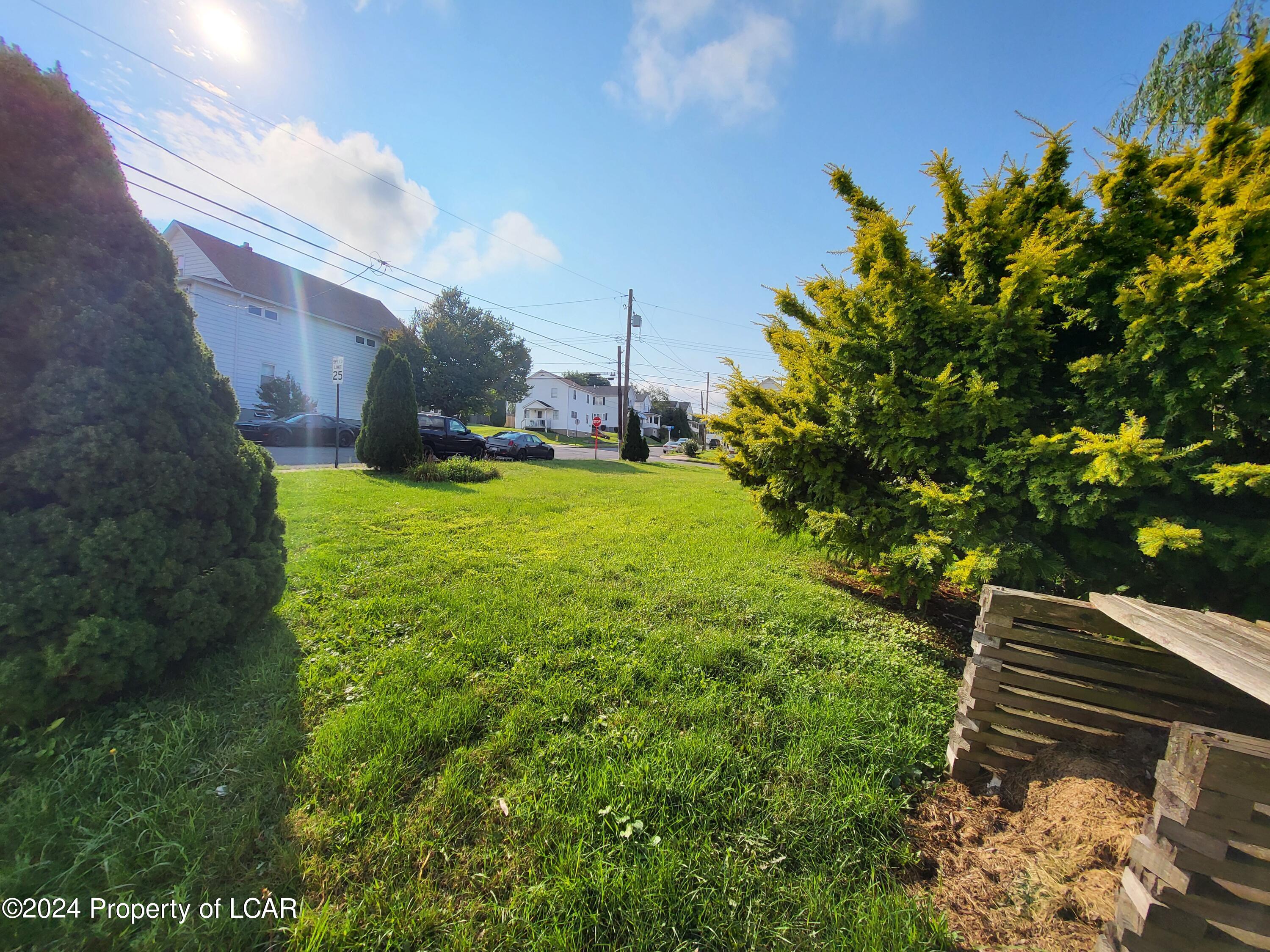 200 W Ridge Street