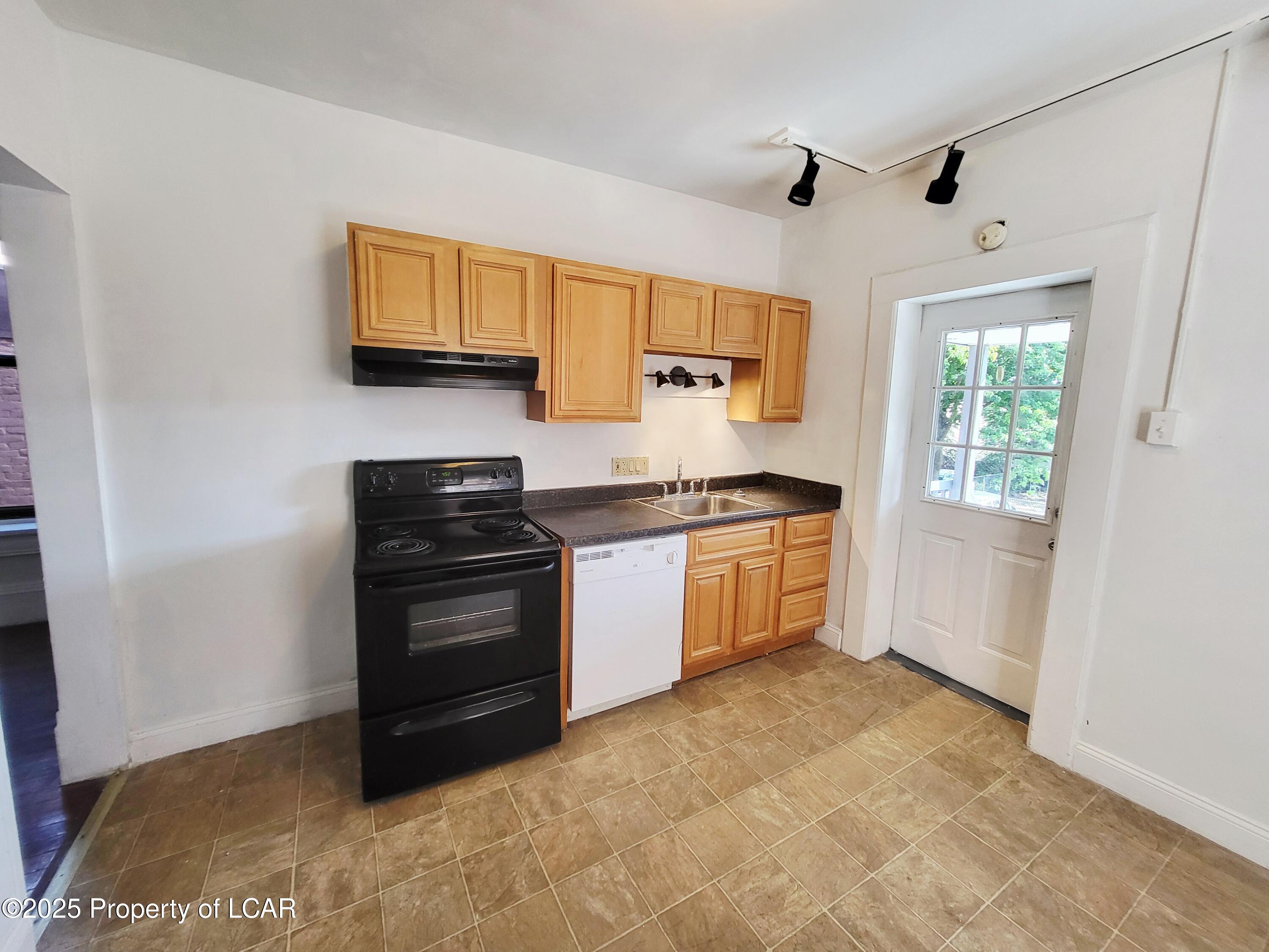 26 W Ross Street Unit: B