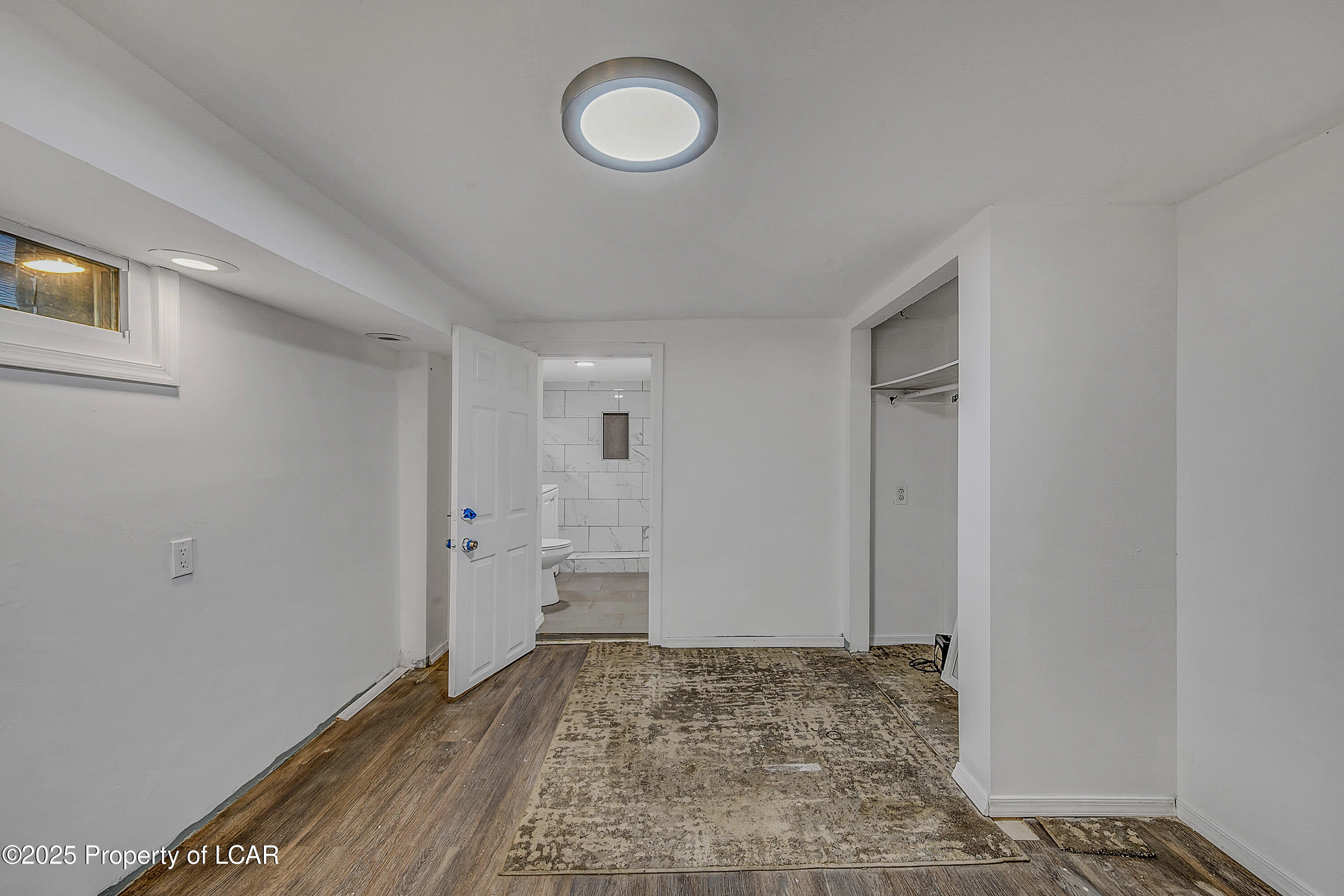 206 Old River Road