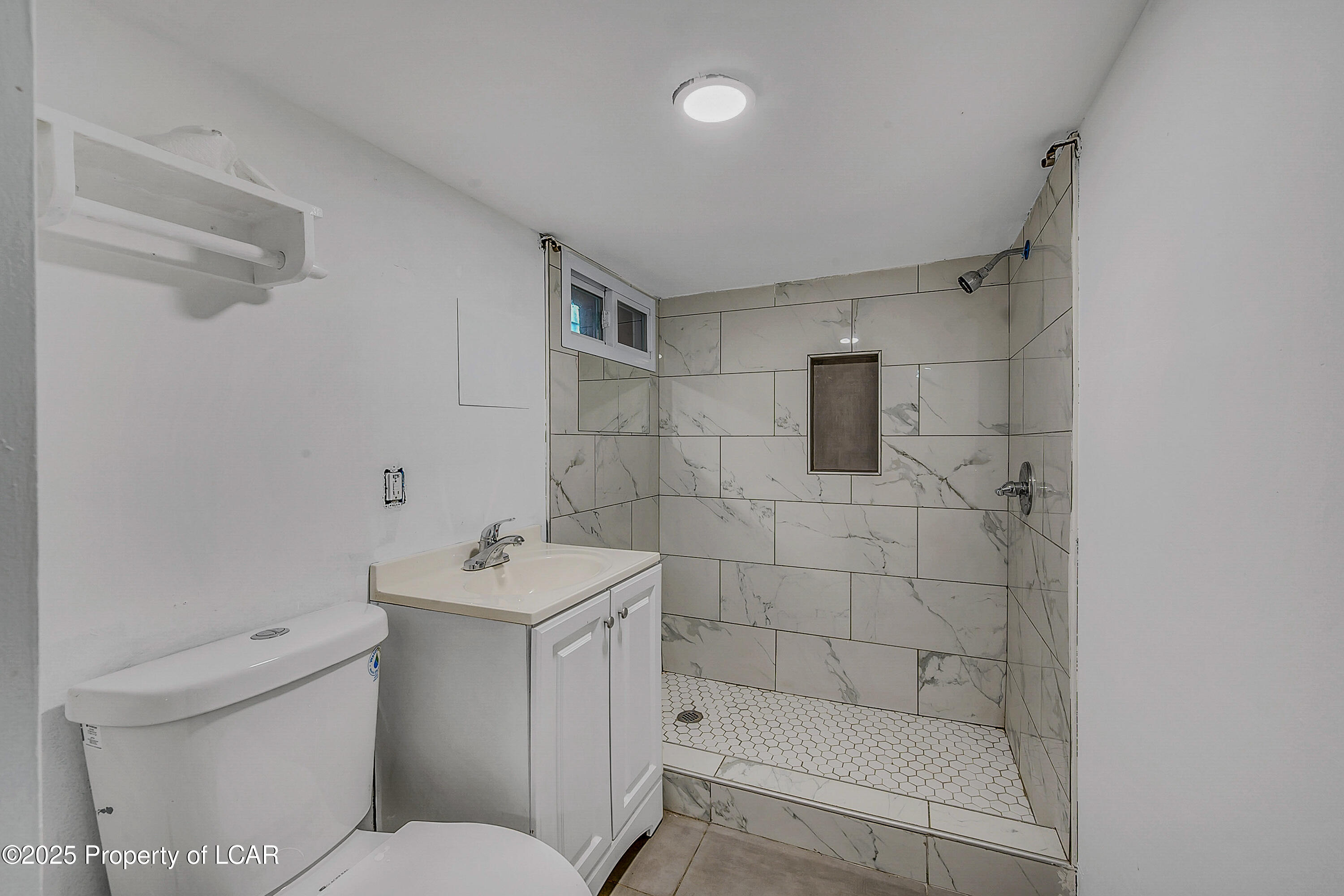 206 Old River Road