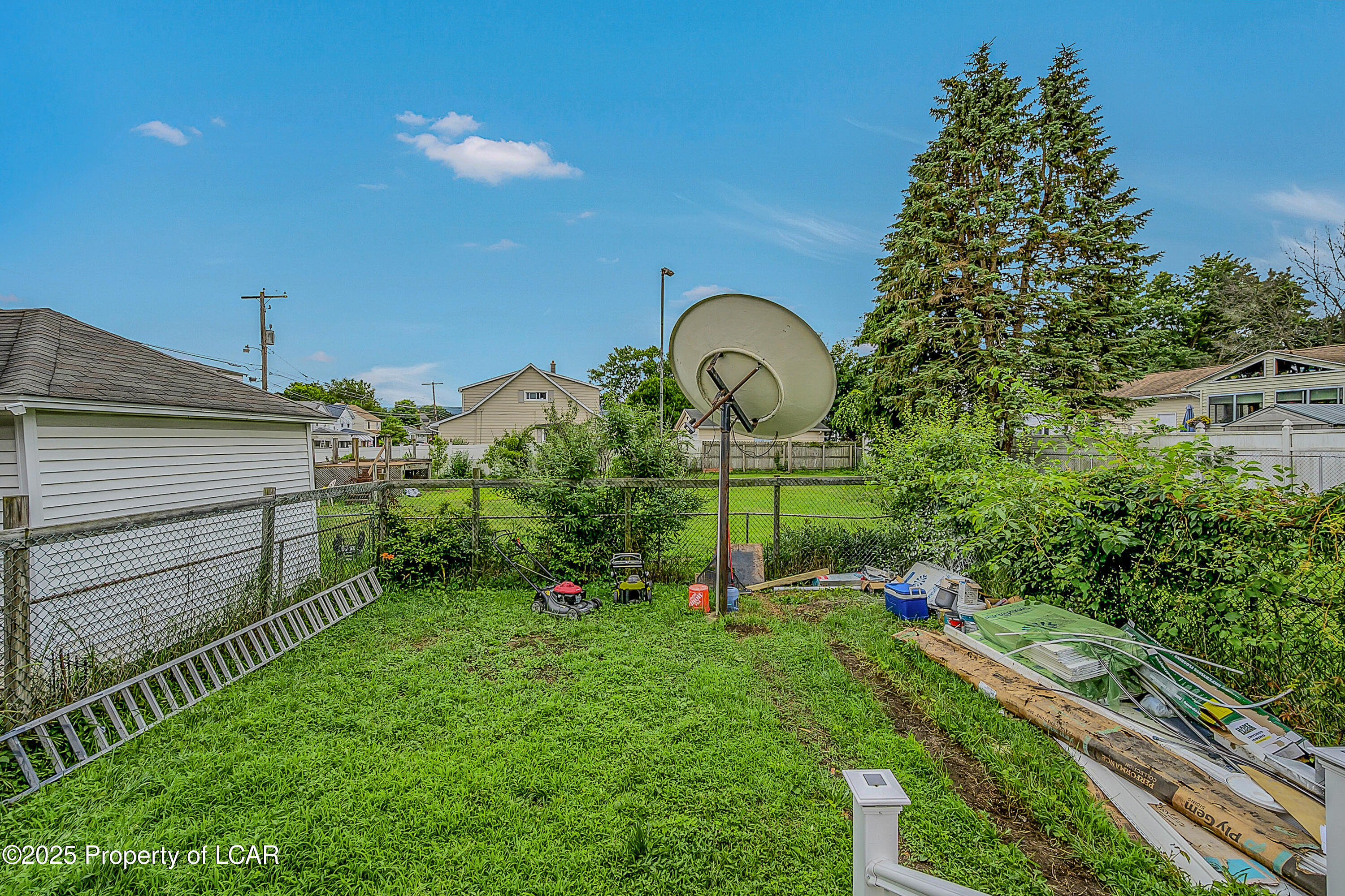 206 Old River Road