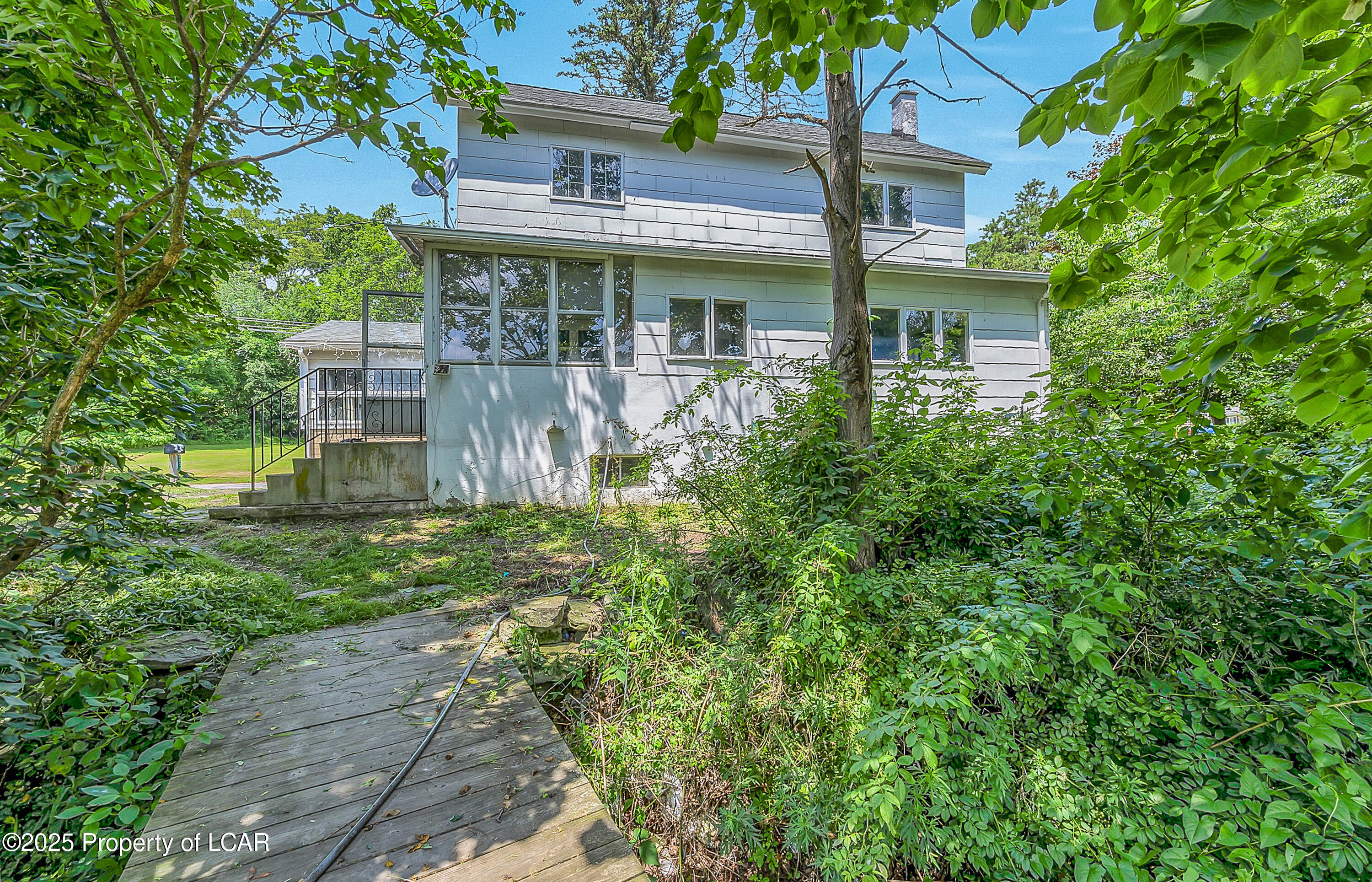 1335 Gravel Pond Road