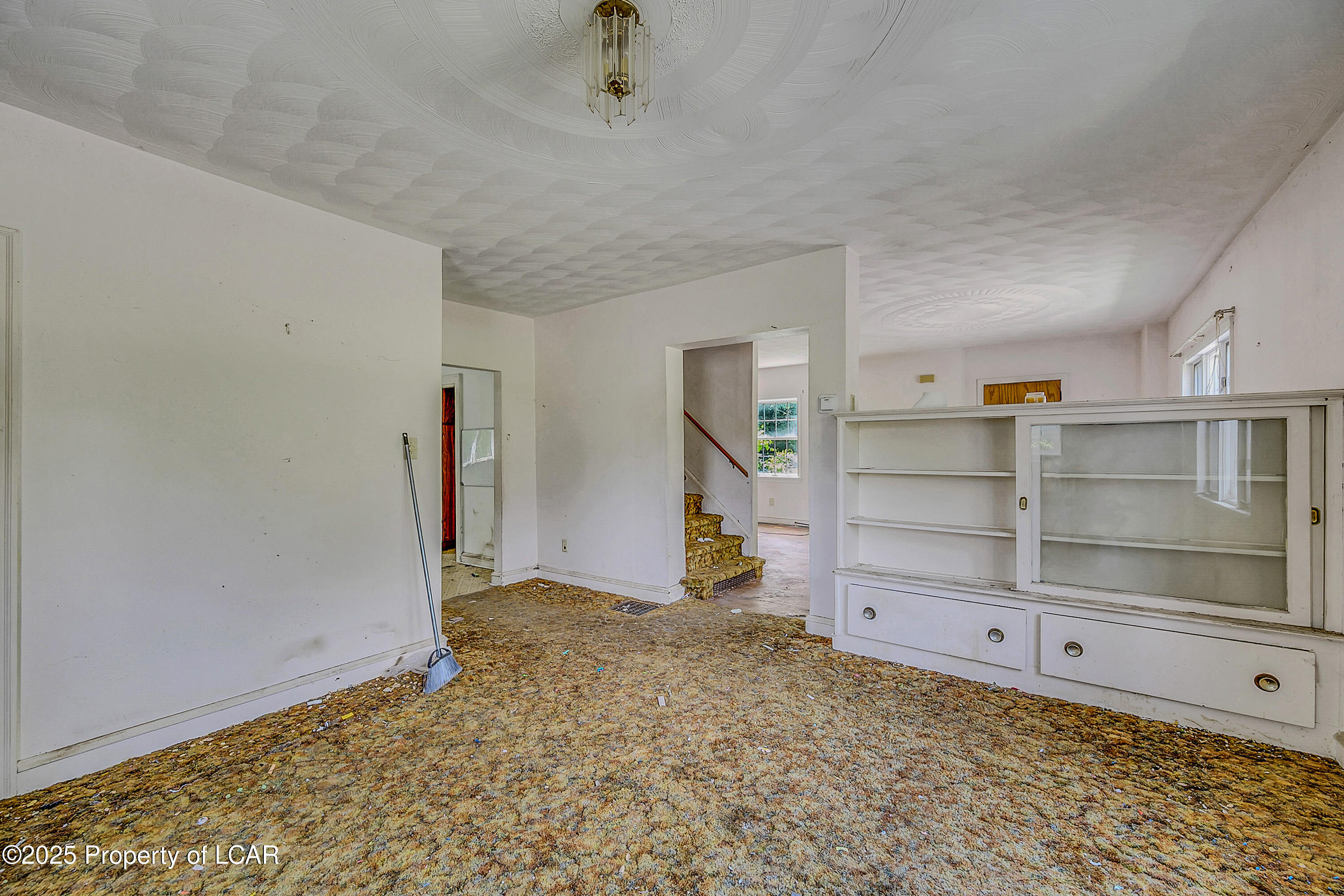 1335 Gravel Pond Road