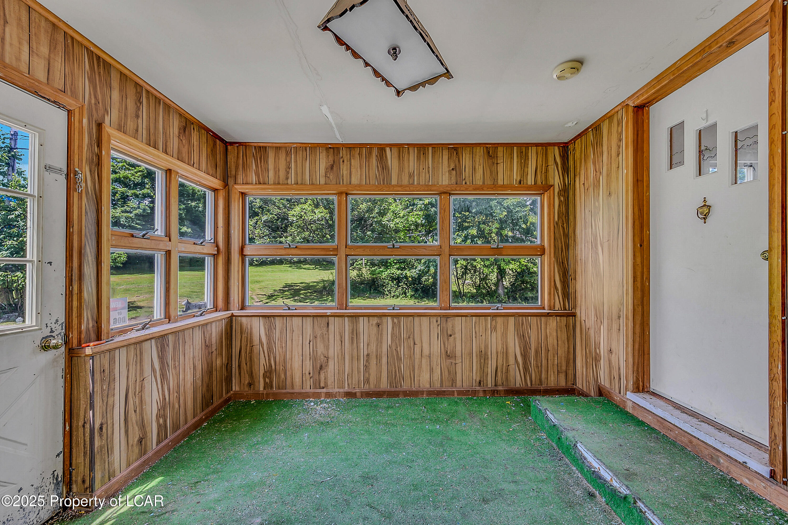 1335 Gravel Pond Road