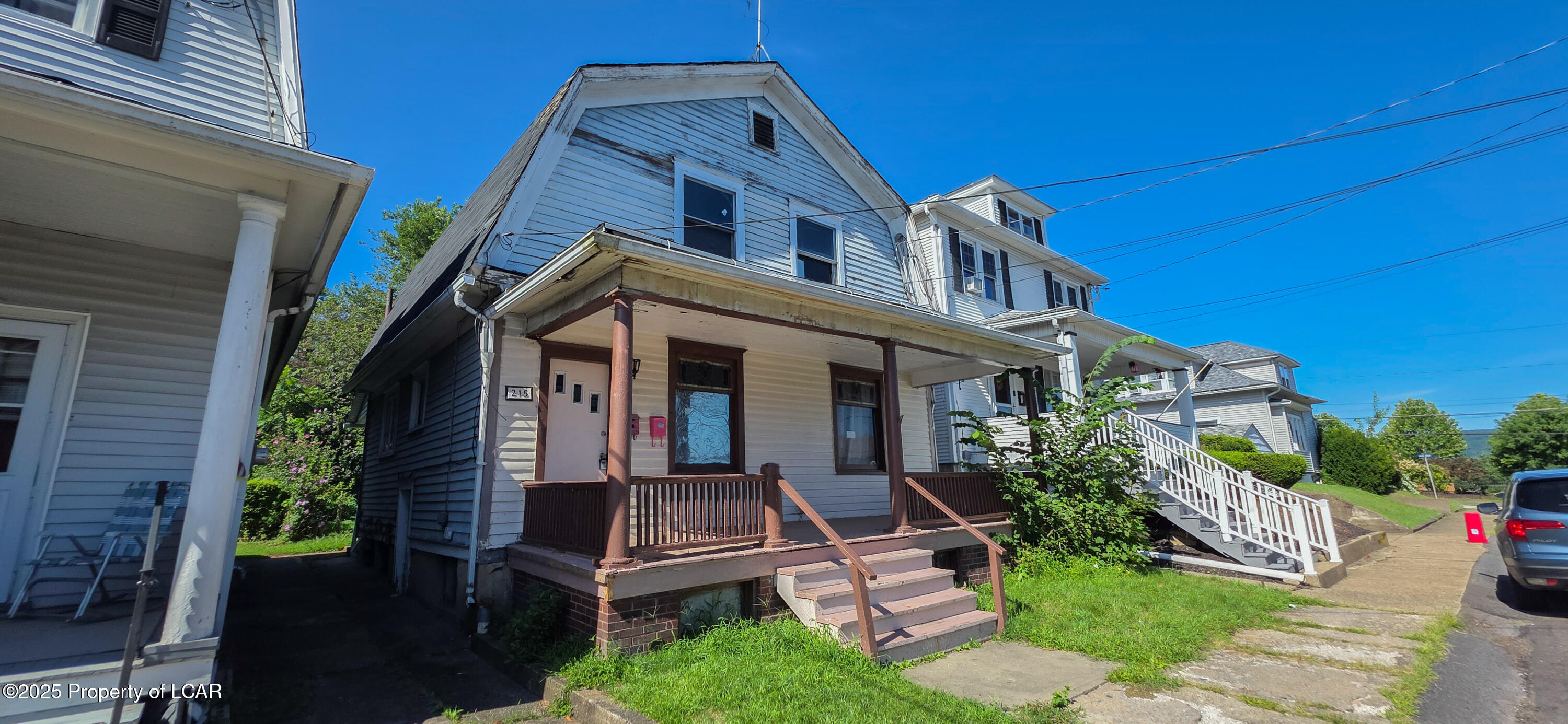215 Taft Street