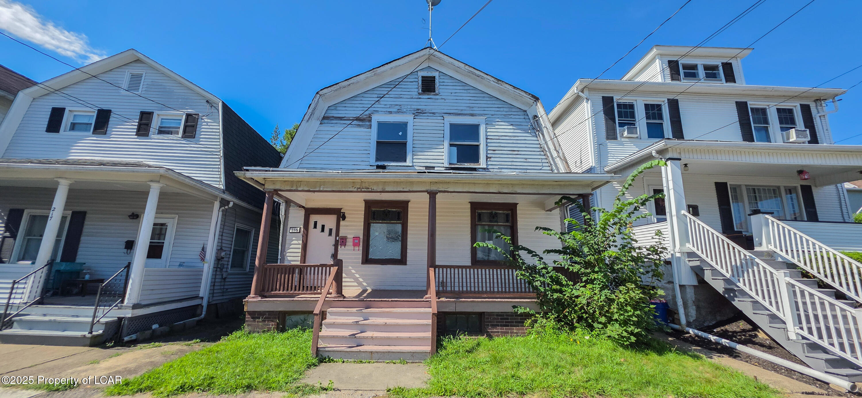 215 Taft Street