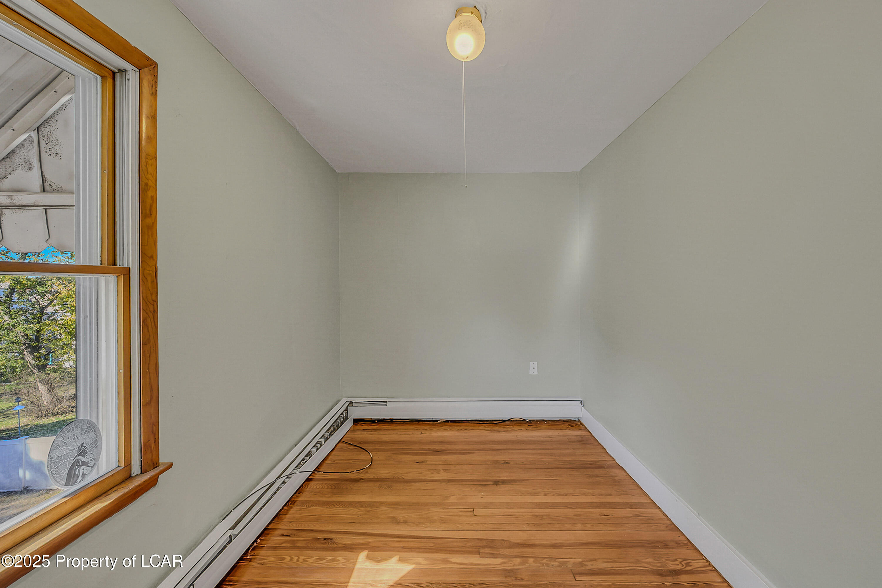 17 W Bergh Street