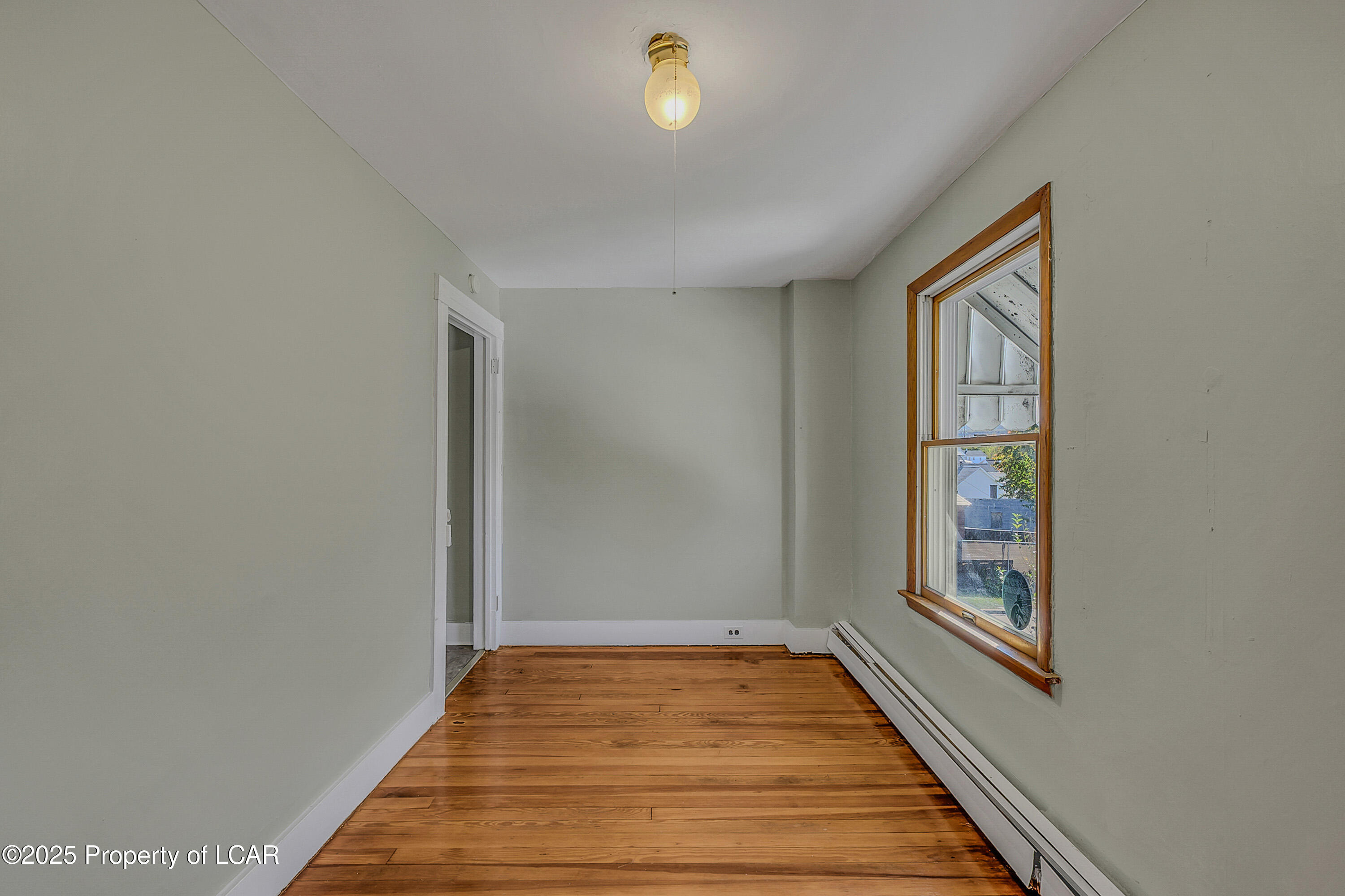 17 W Bergh Street