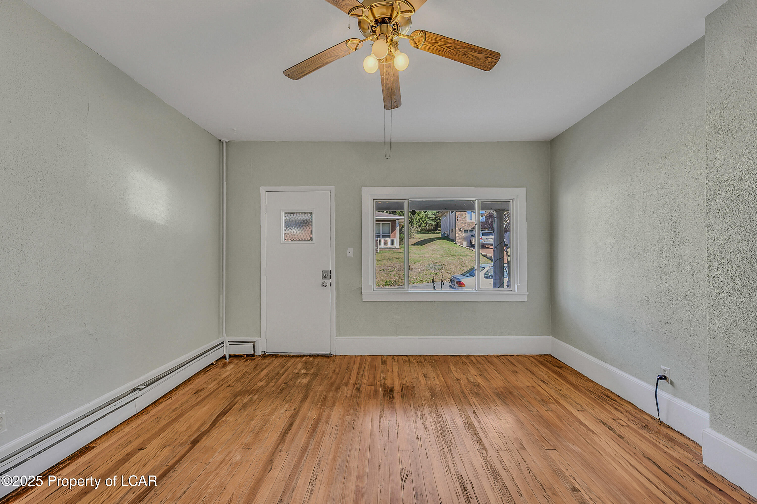 17 W Bergh Street