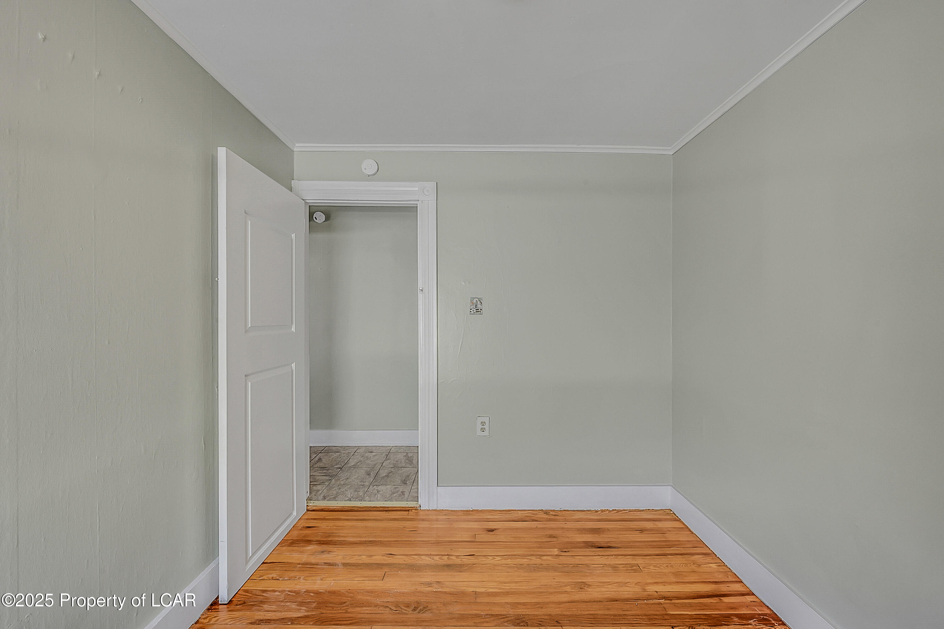 17 W Bergh Street