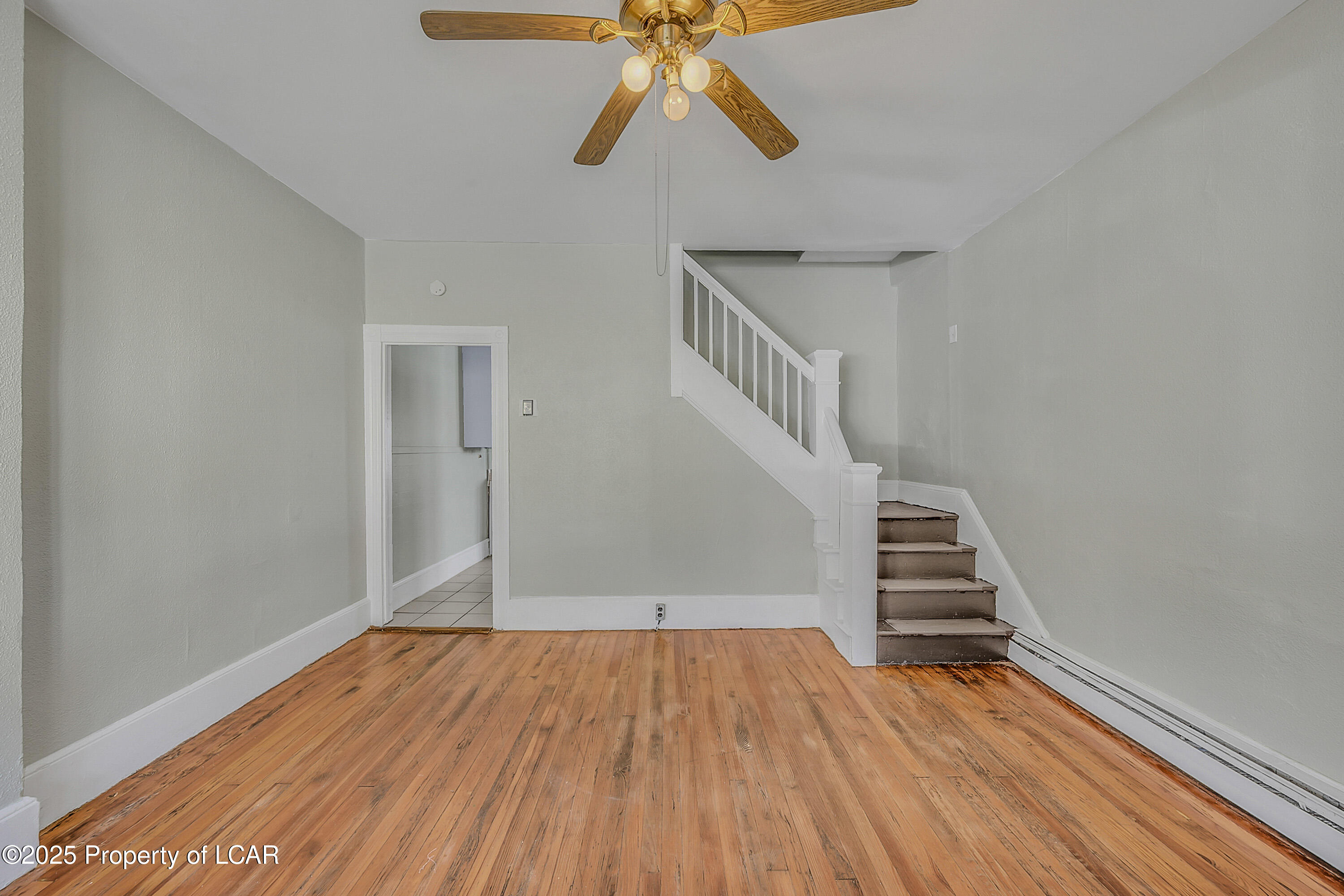17 W Bergh Street