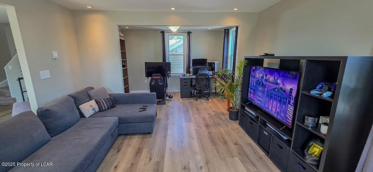 115 W High Street