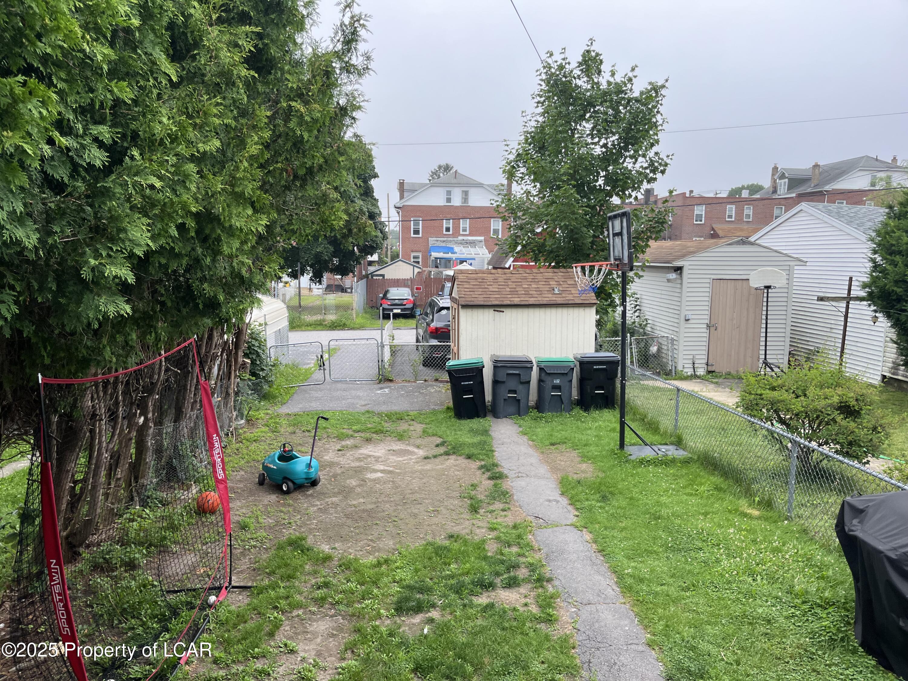 335 Putnam Street