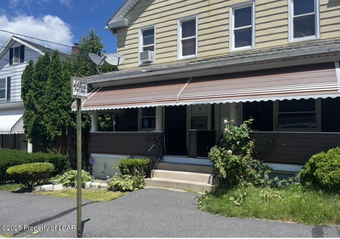 335 Putnam Street