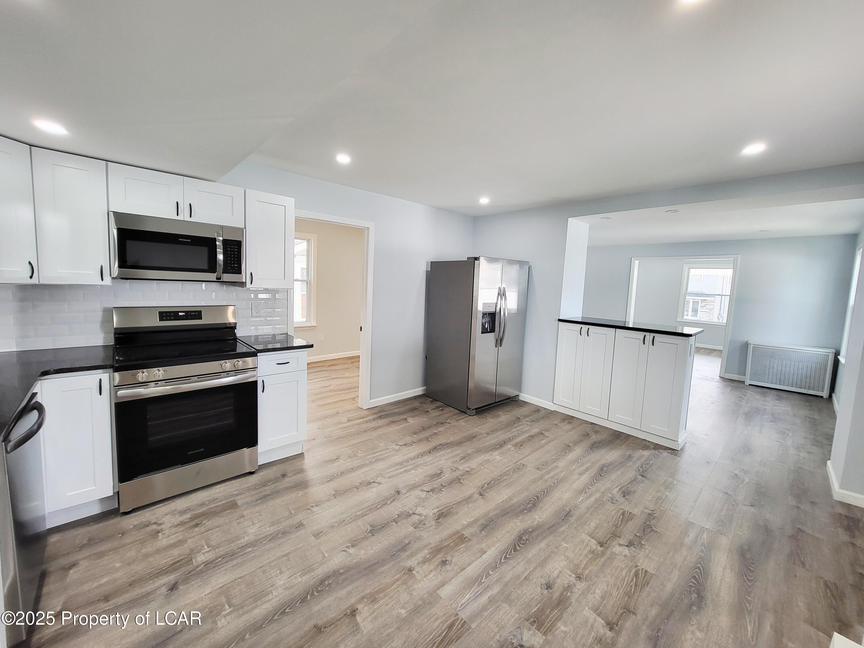 156 Pine Street Unit: 18640