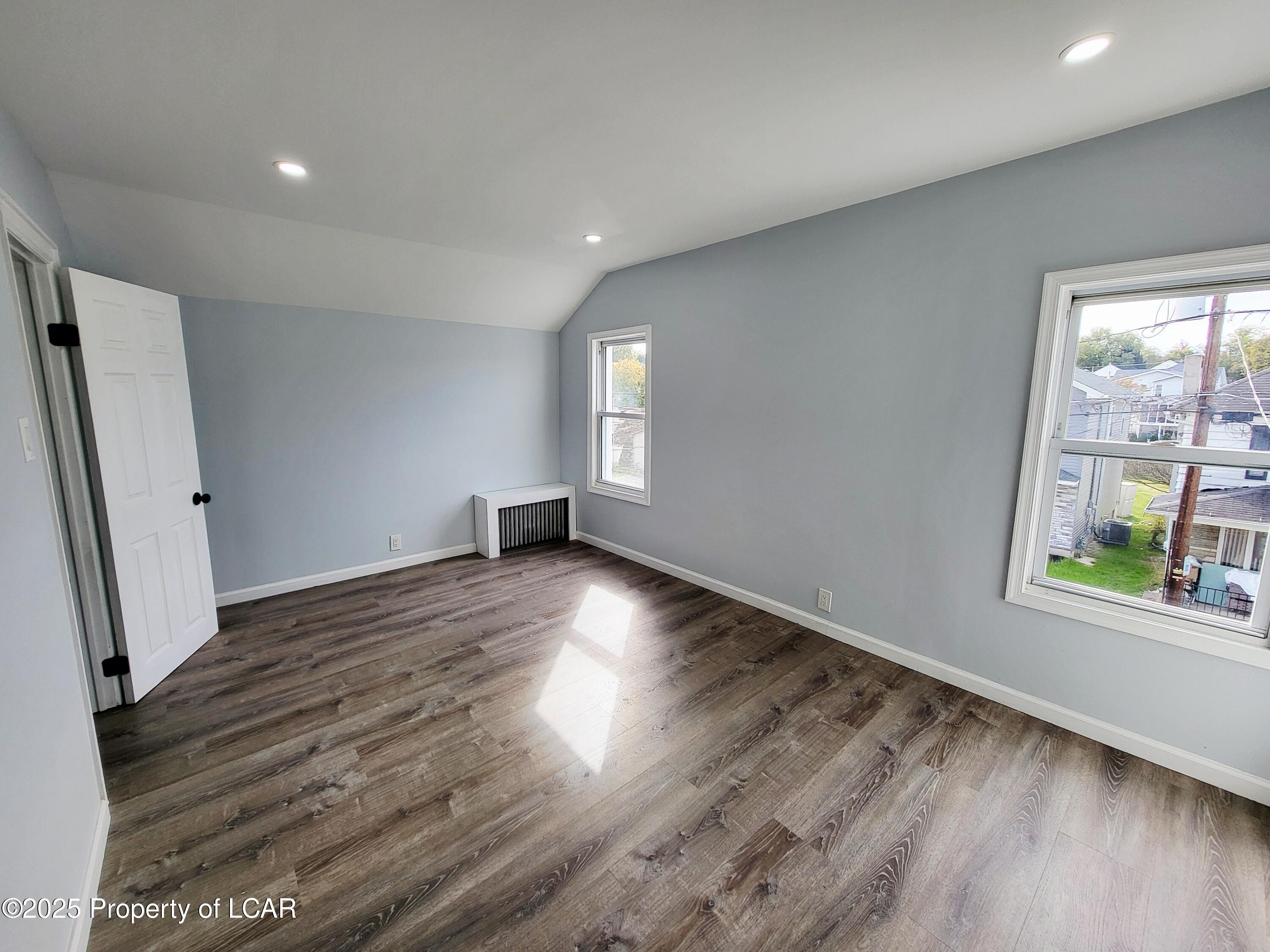 156 Pine Street Unit: 18640