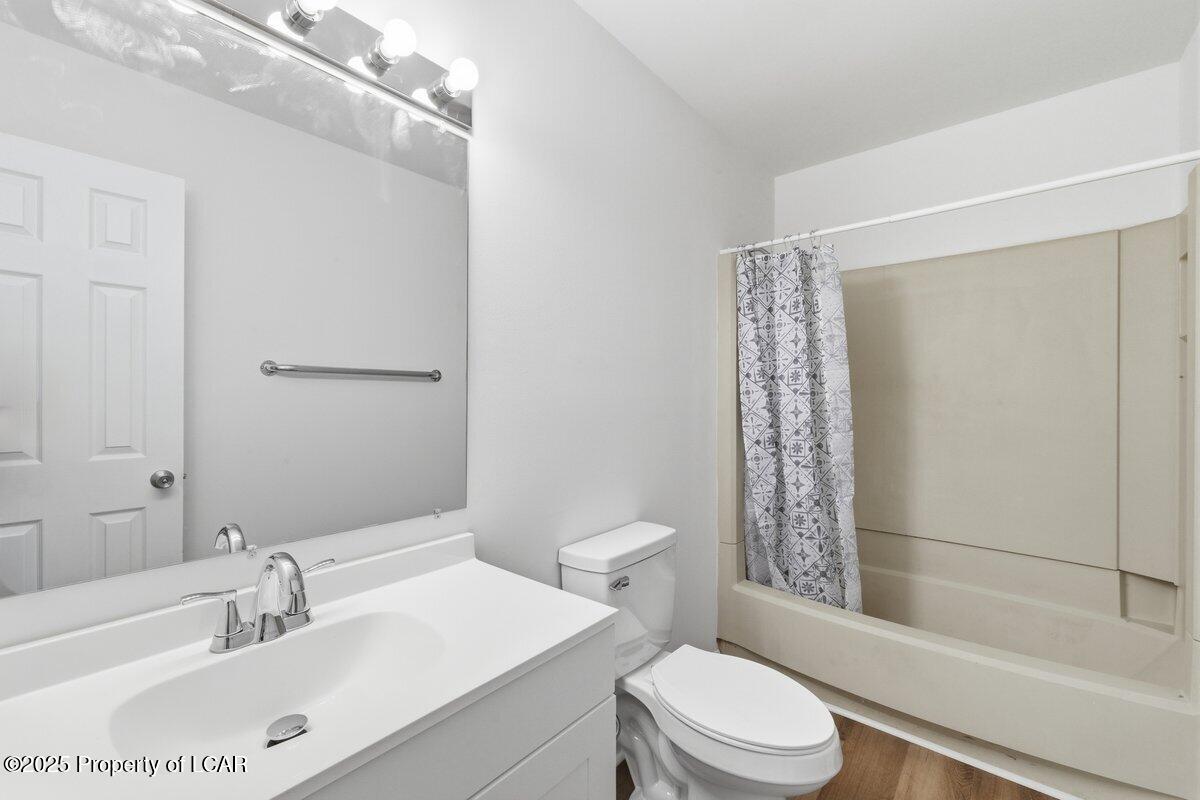1273 Chateau Drive