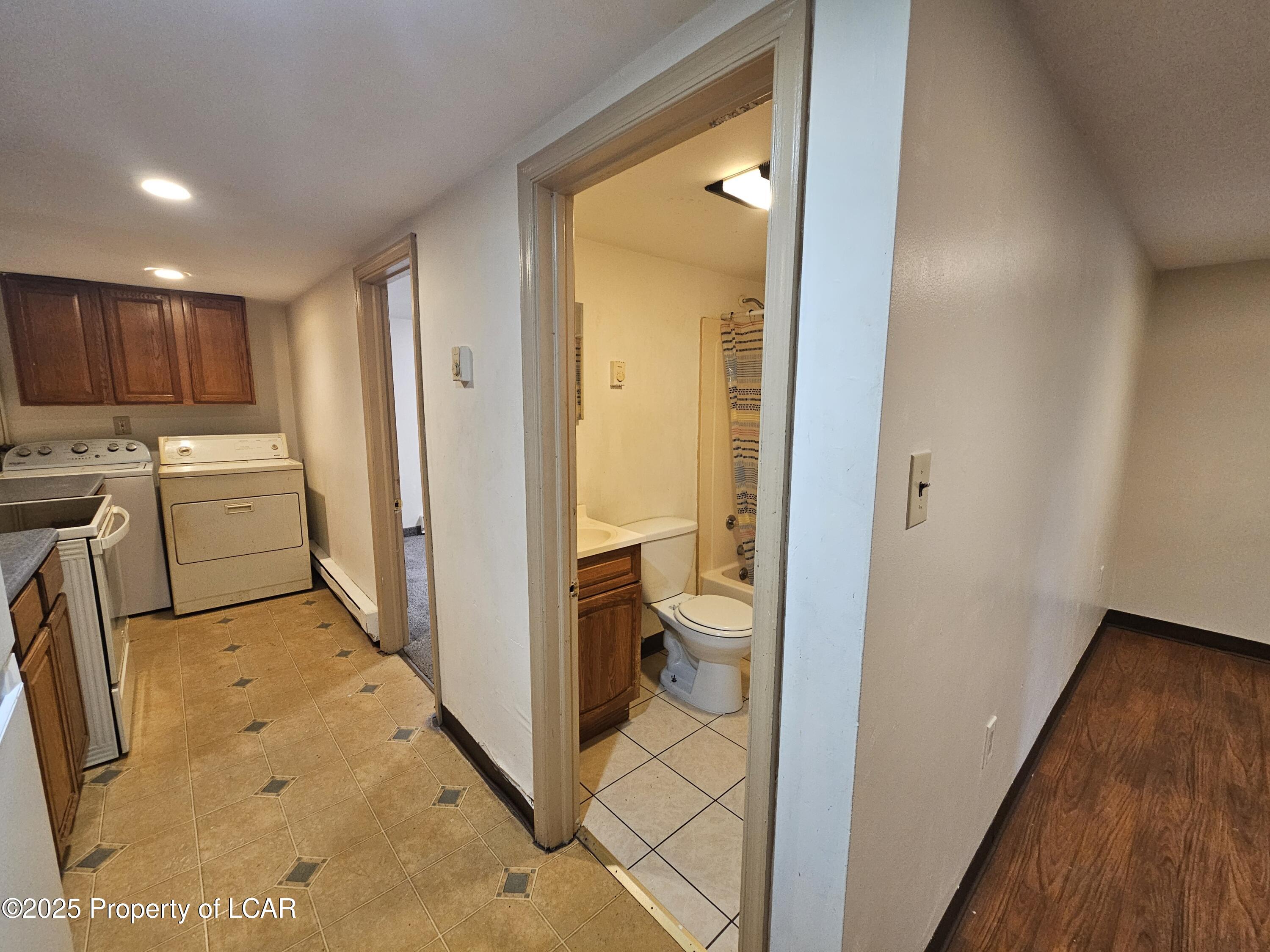 14 Kulp Avenue Unit: Rear