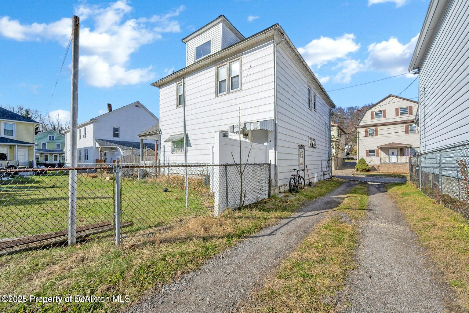 53 Sobieski Street