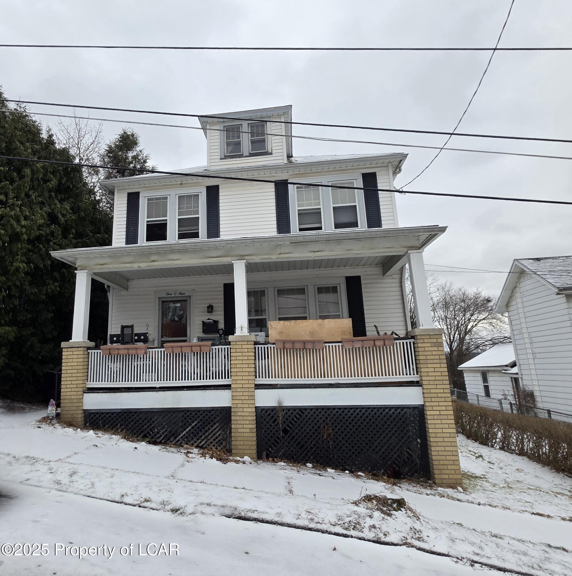 109 Oak Street