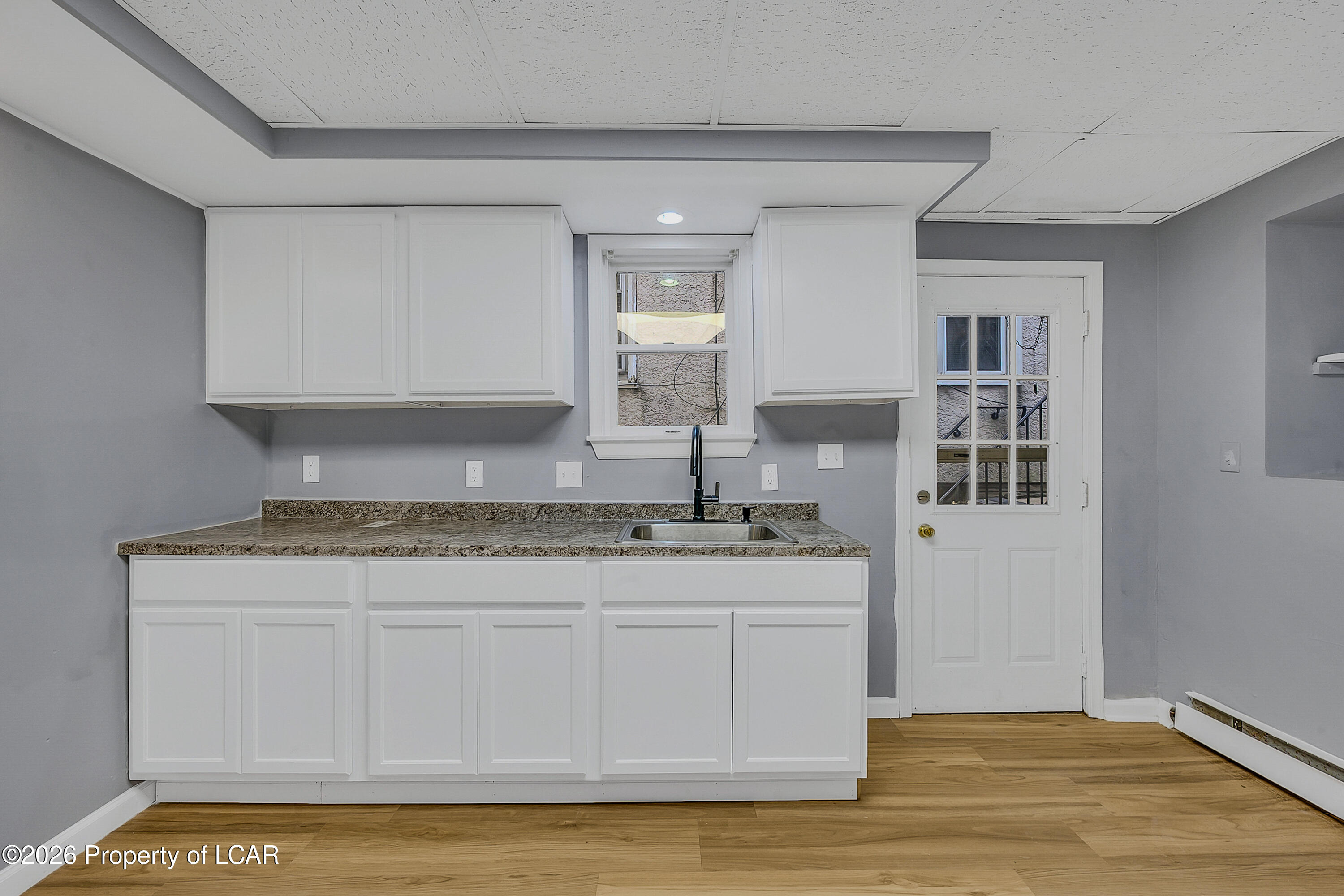 1009 W Lackawanna Avenue