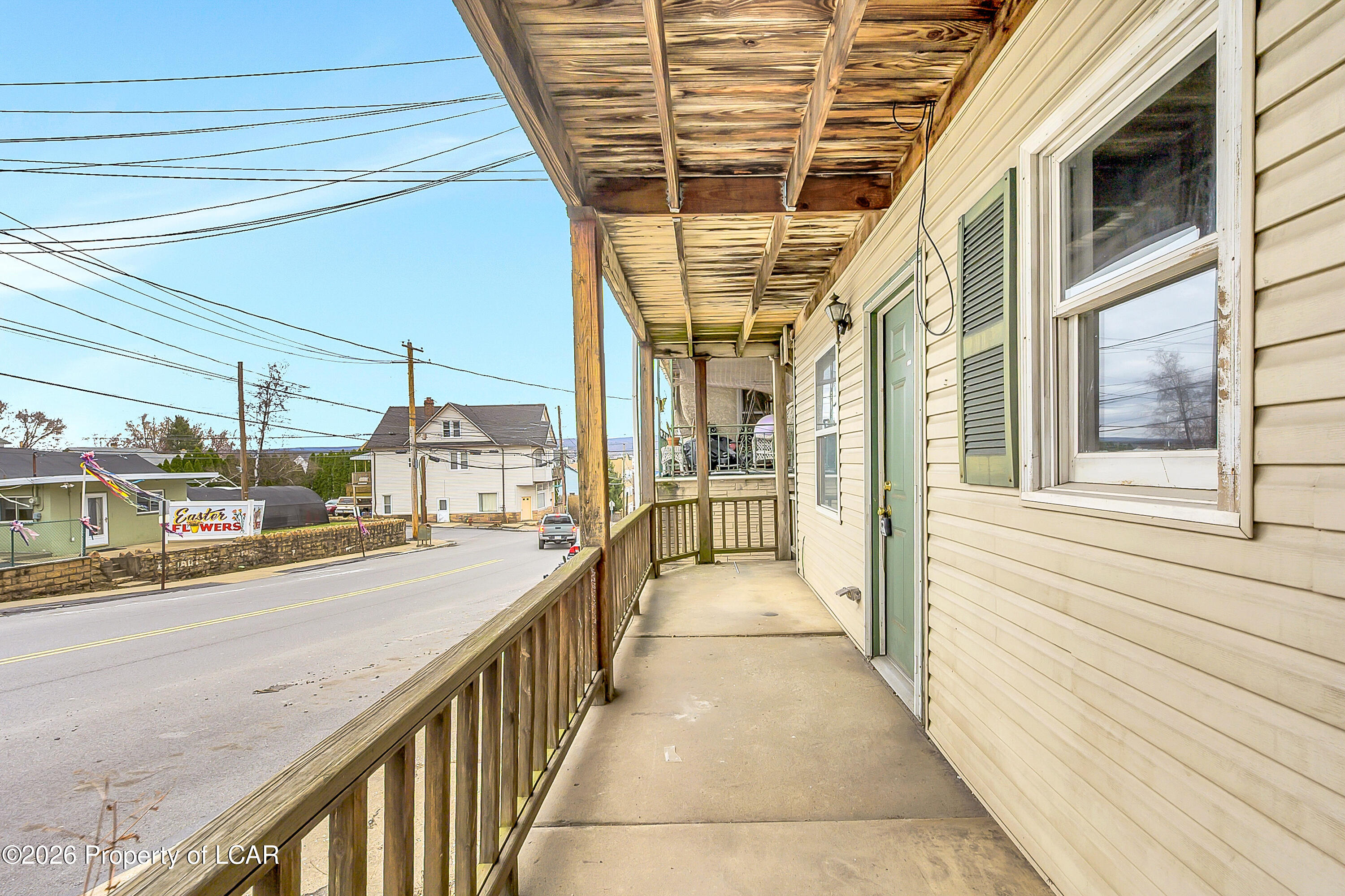 1009 W Lackawanna Avenue