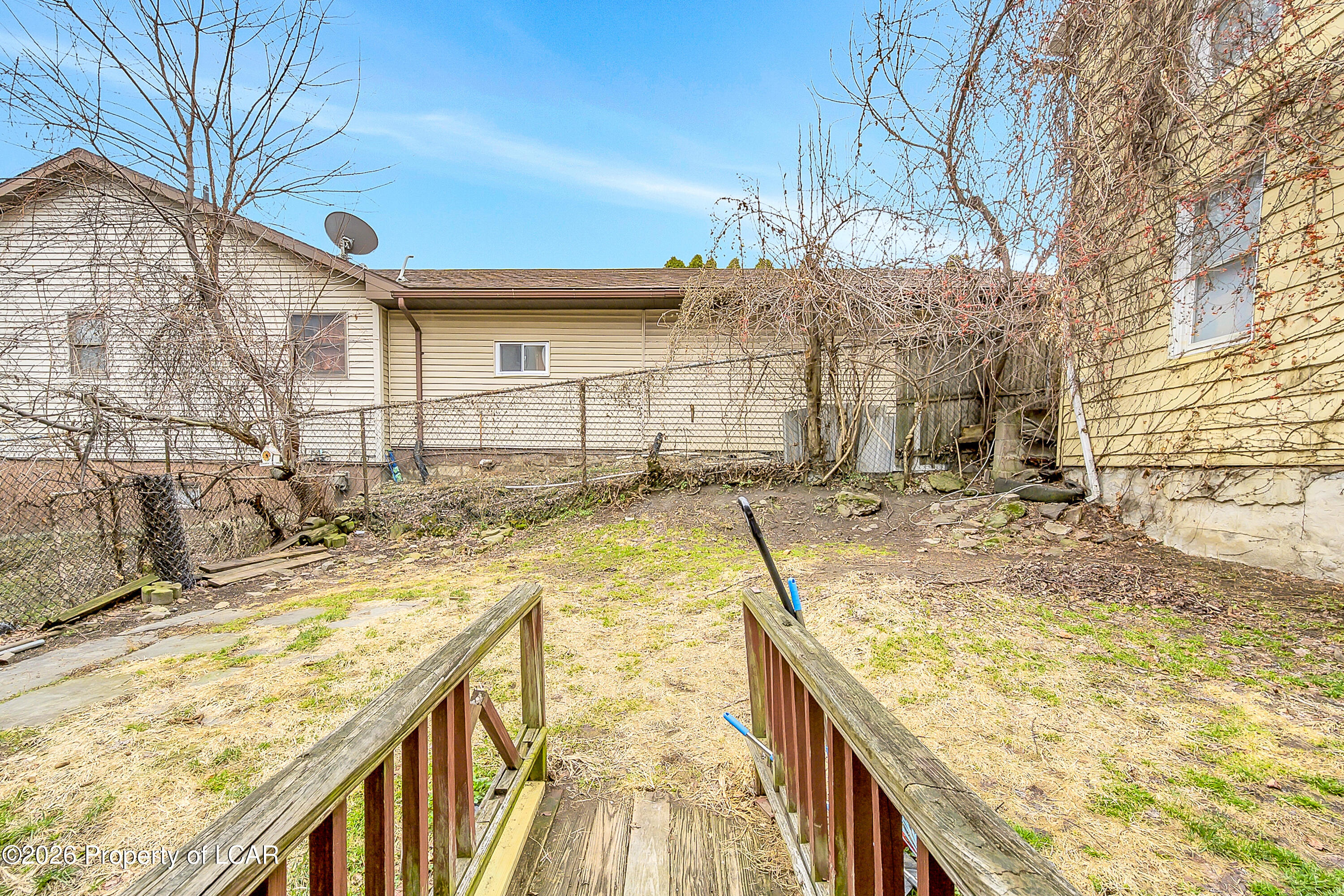 1009 W Lackawanna Avenue