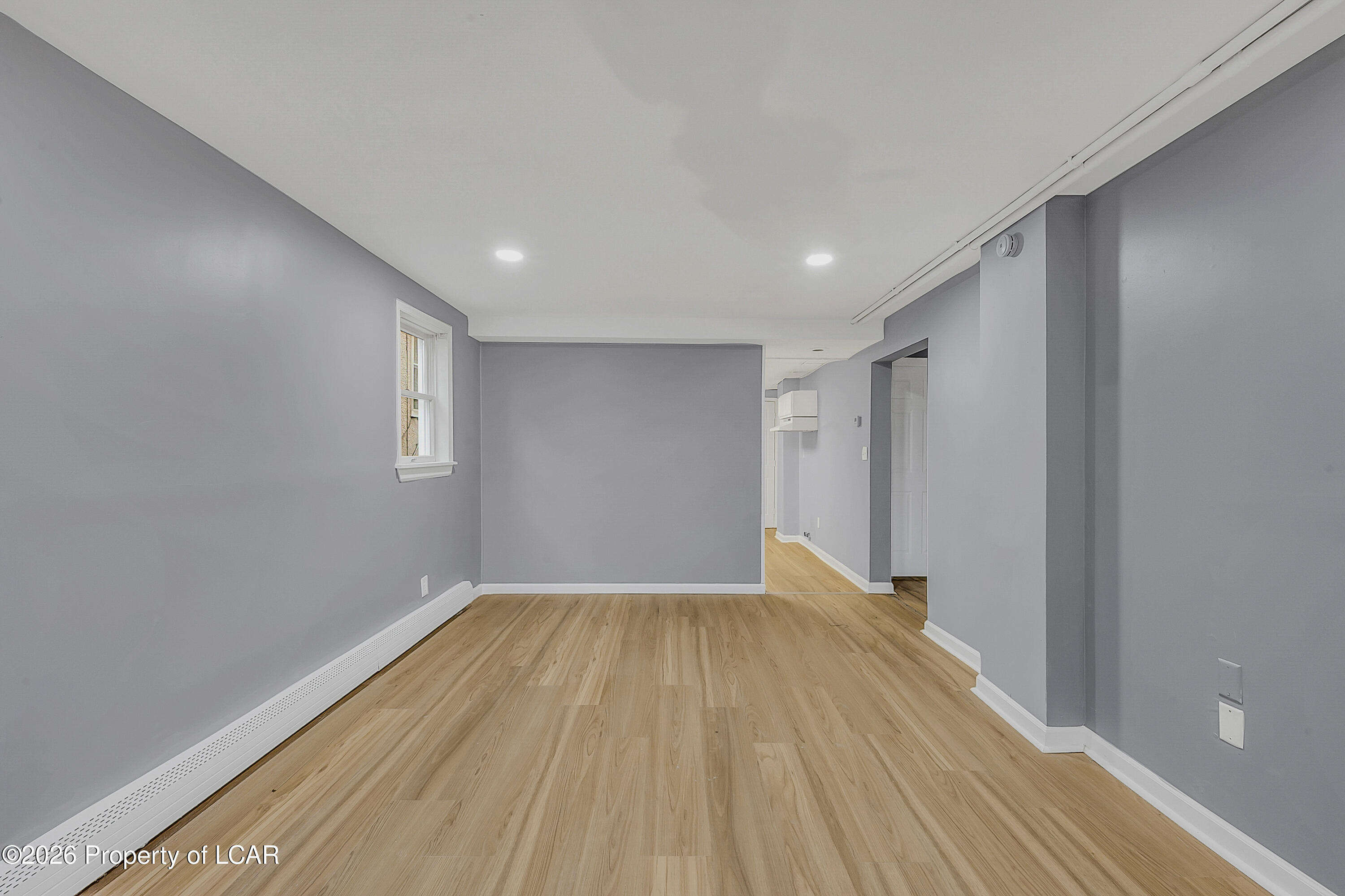 1009 W Lackawanna Avenue