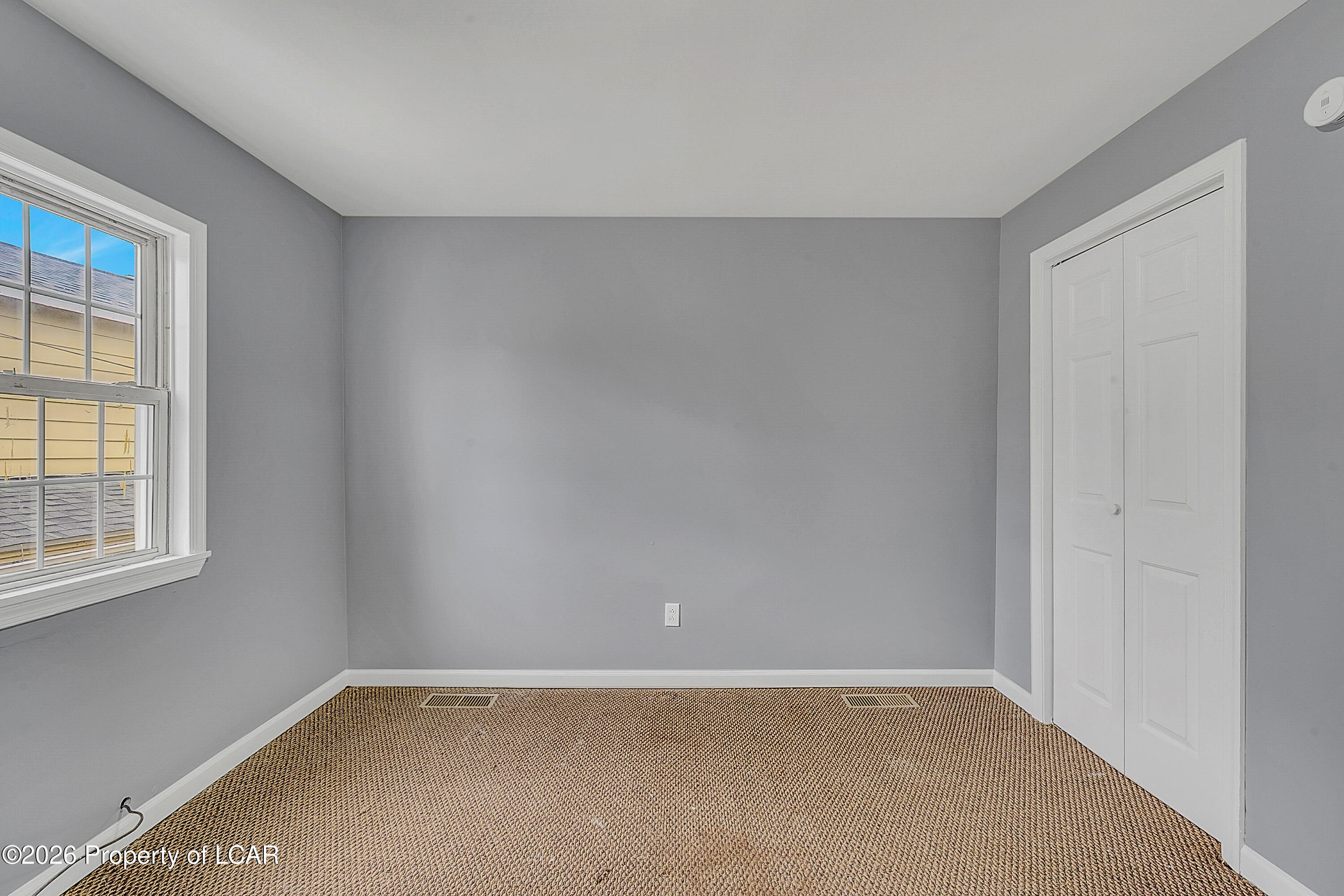 1009 W Lackawanna Avenue