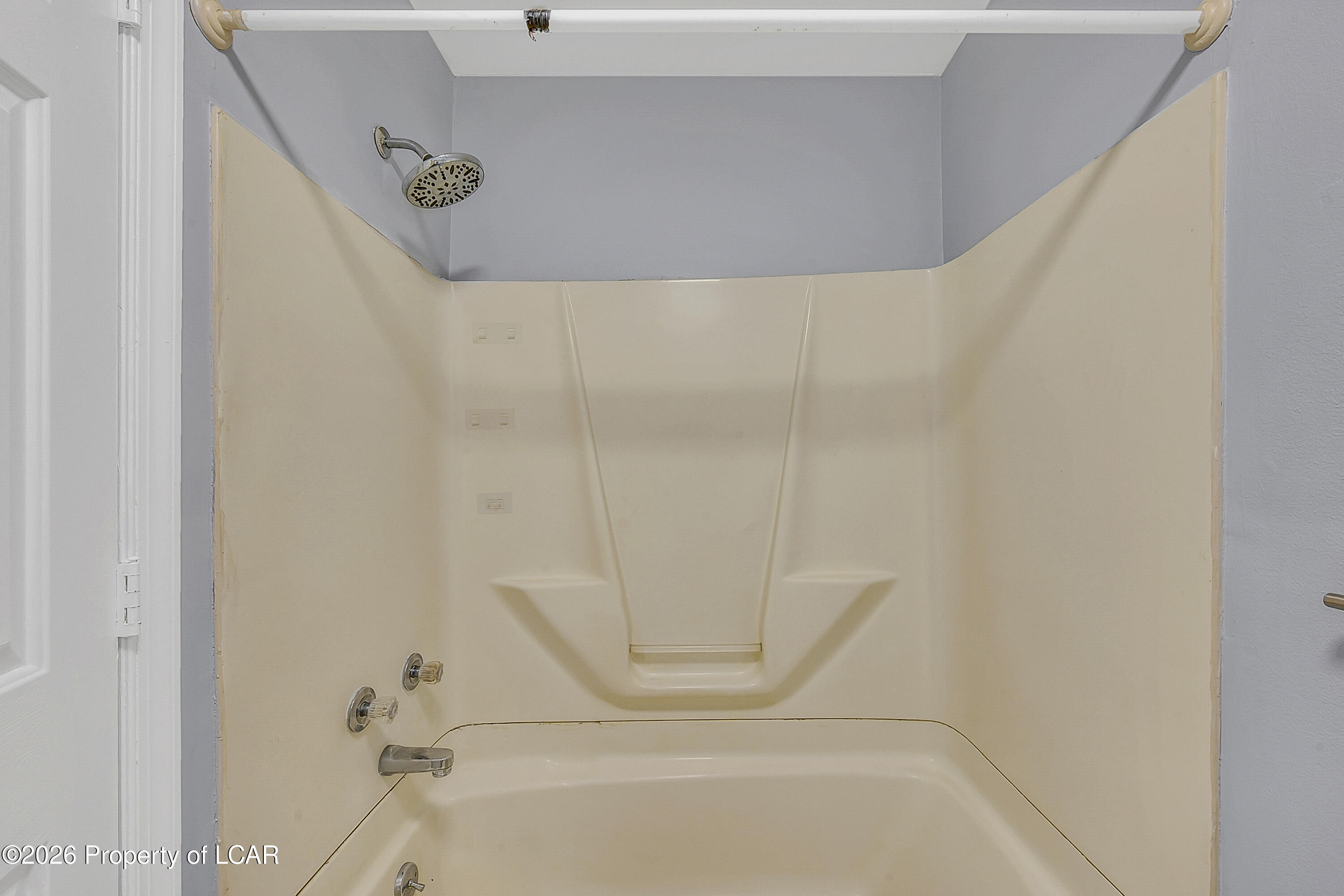 1009 W Lackawanna Avenue