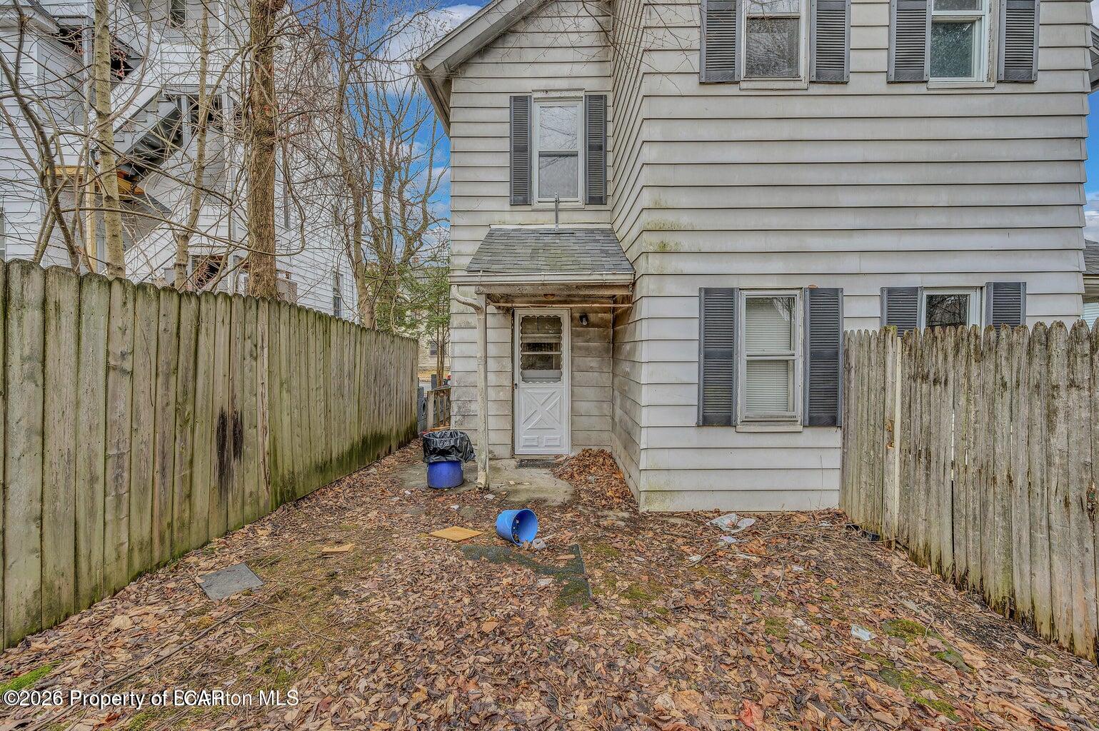 821 Delaware Street