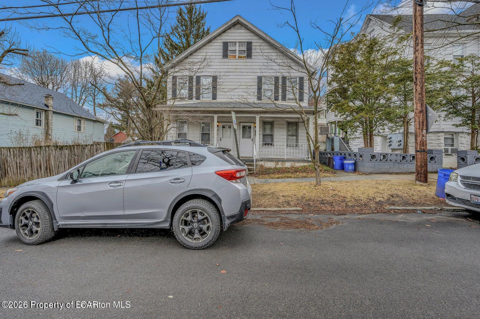 821 Delaware Street