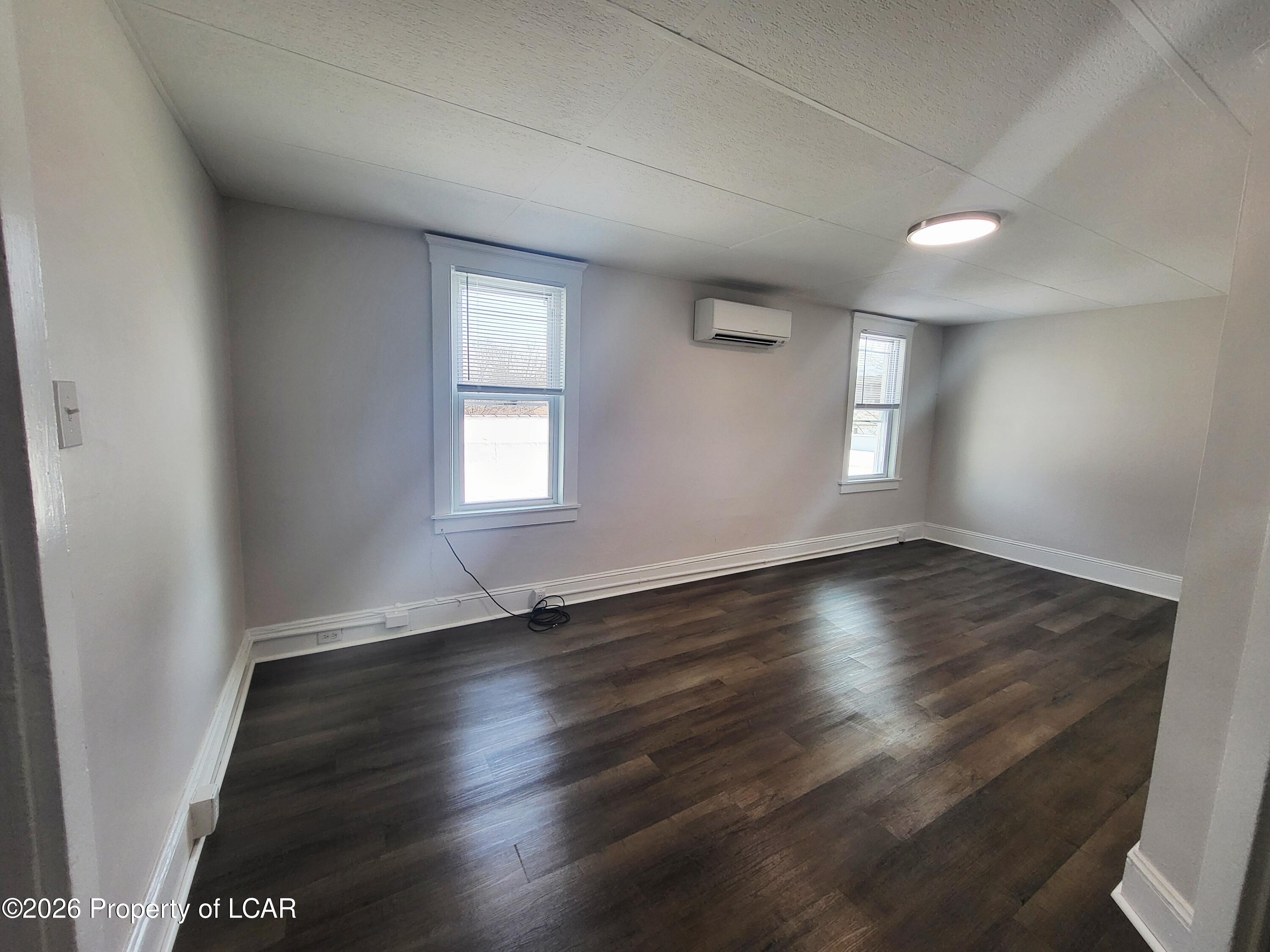 35 S Grant Street Unit: 4