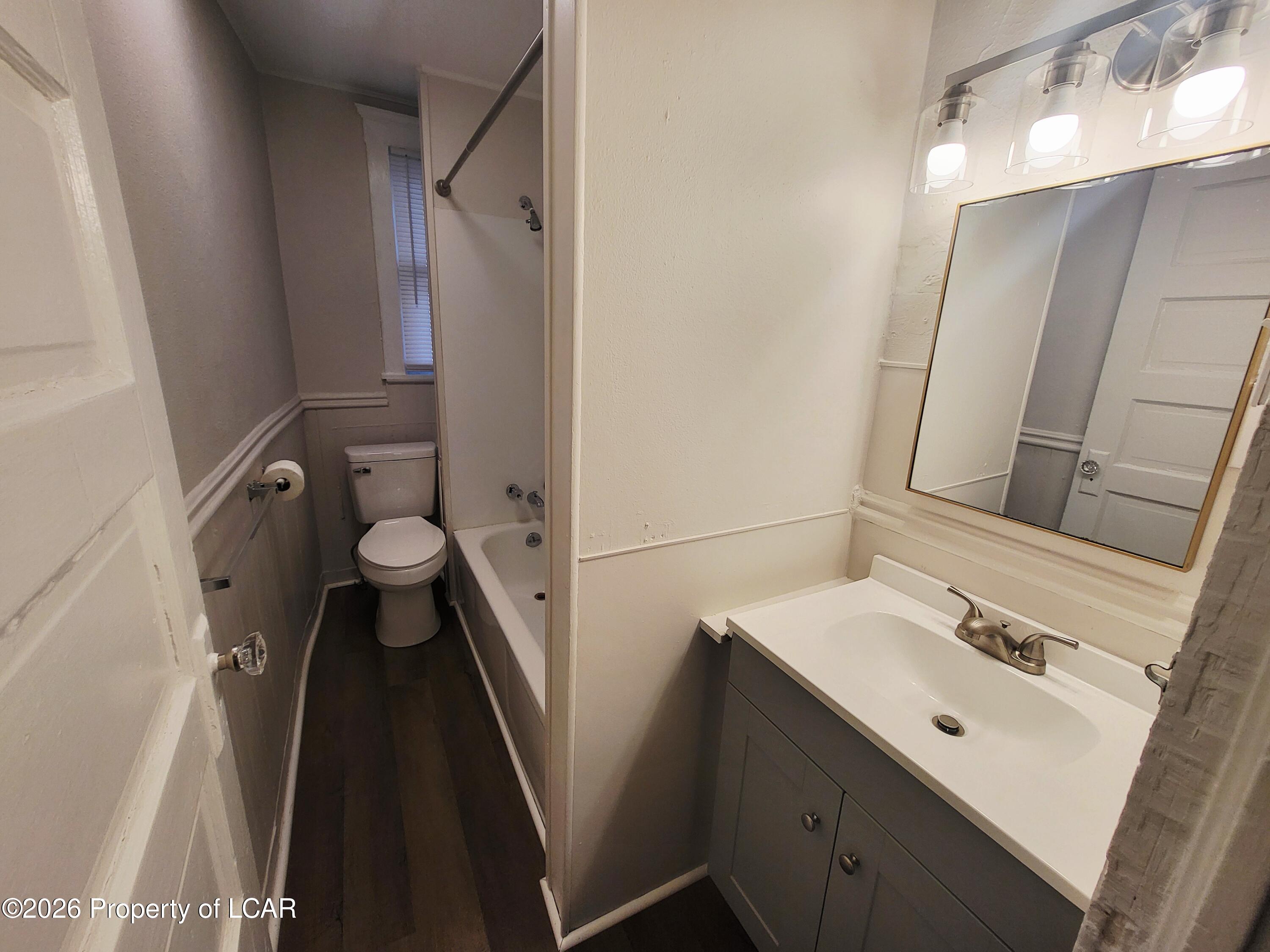 35 S Grant Street Unit: 4