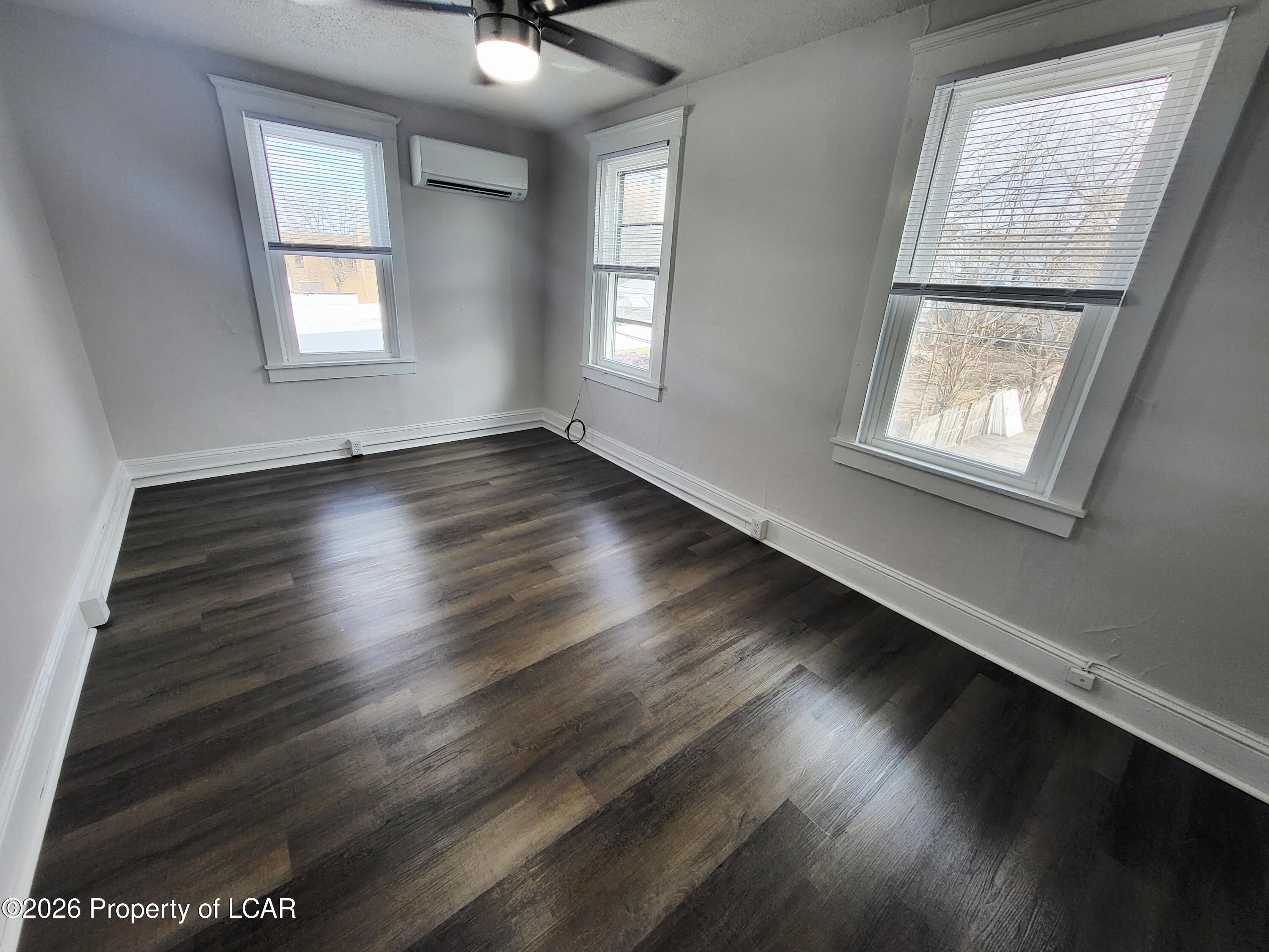 35 S Grant Street Unit: 4