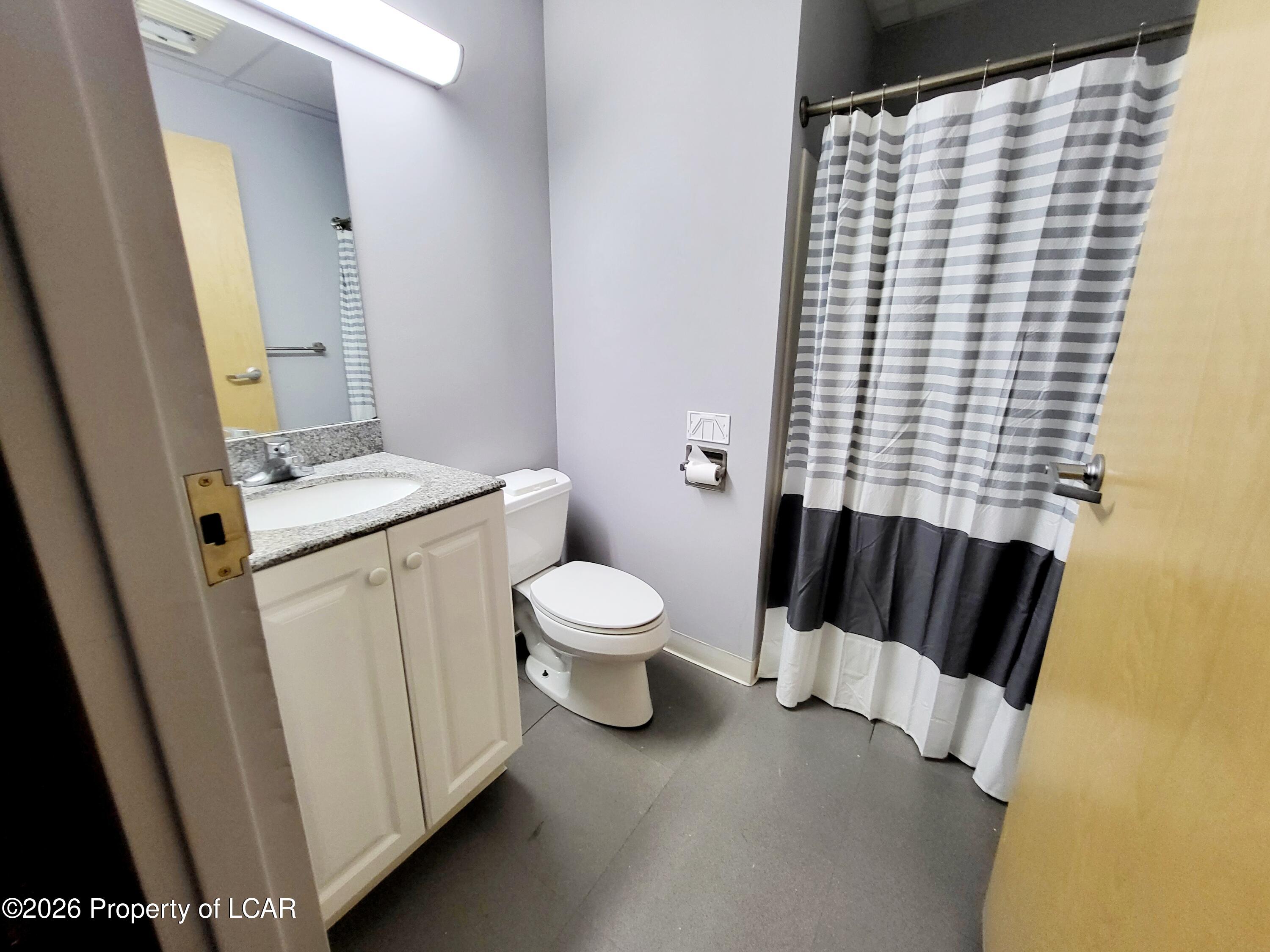 17 W Ross Street, Wilkes-Barre