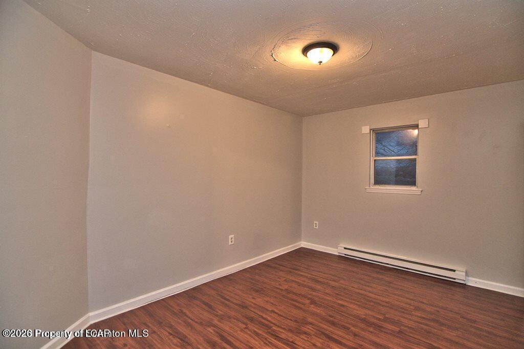 1418 N Main (Apt B) Street
