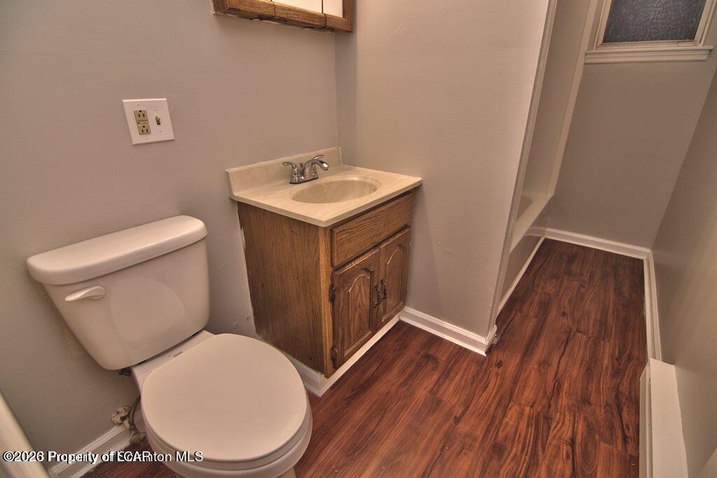 1418 N Main (Apt B) Street