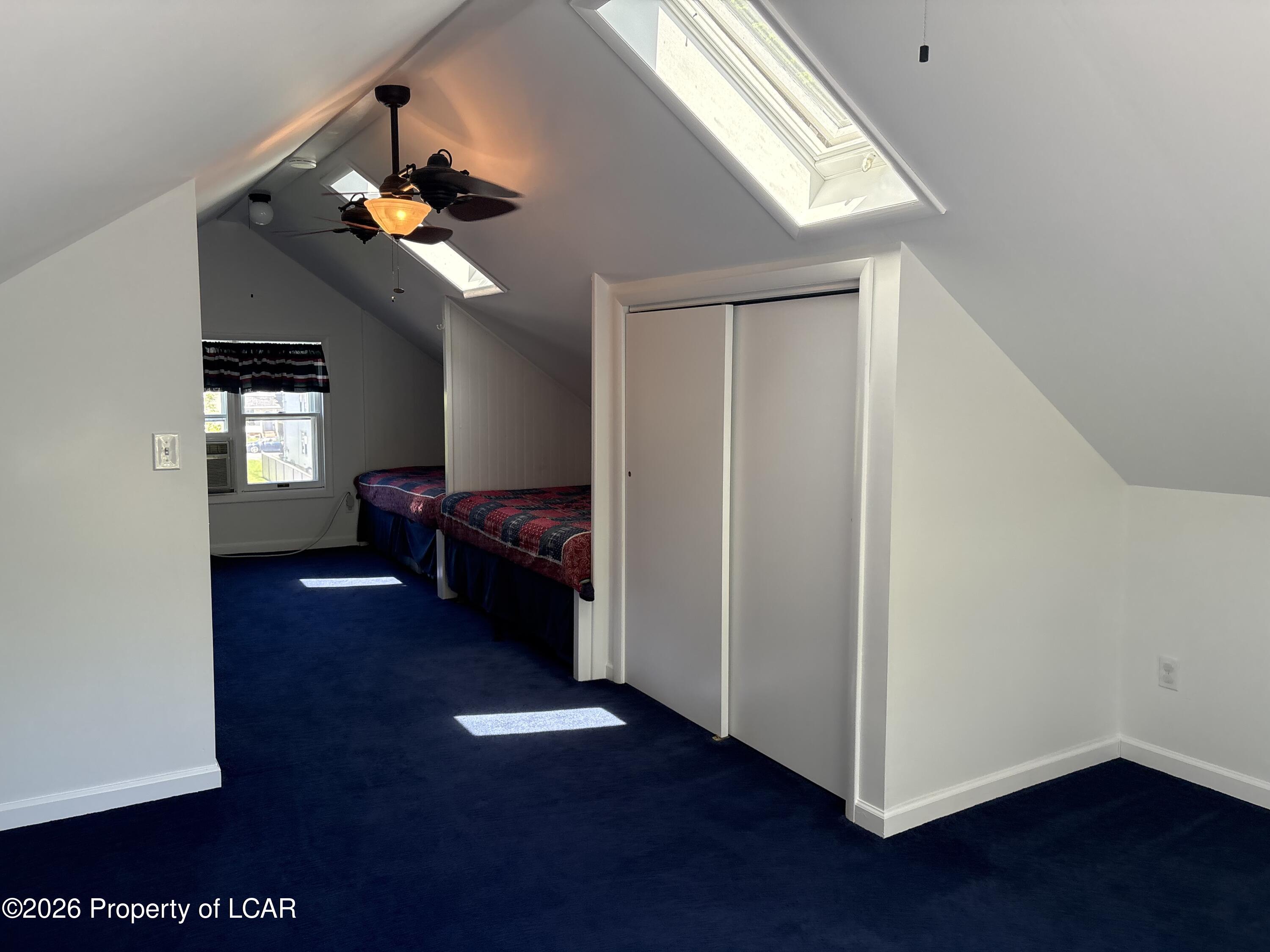 136 E Walnut Street
